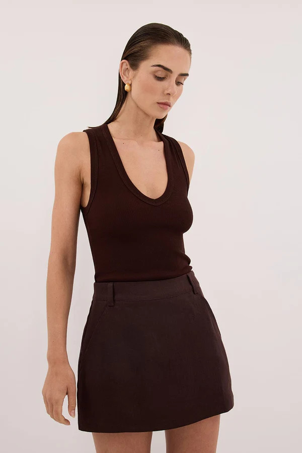 EVIE BURNT CHOC LINEN SKORT | DISSH