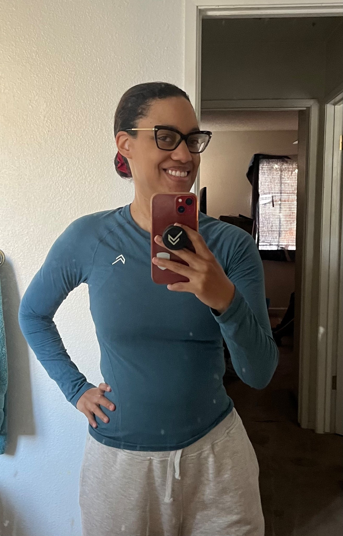 OOTD 
Oneractive go to seamless long sleeve top and grey joggers .

#LTKActive #LTKFindsUnder50 #LTKSaleAlert