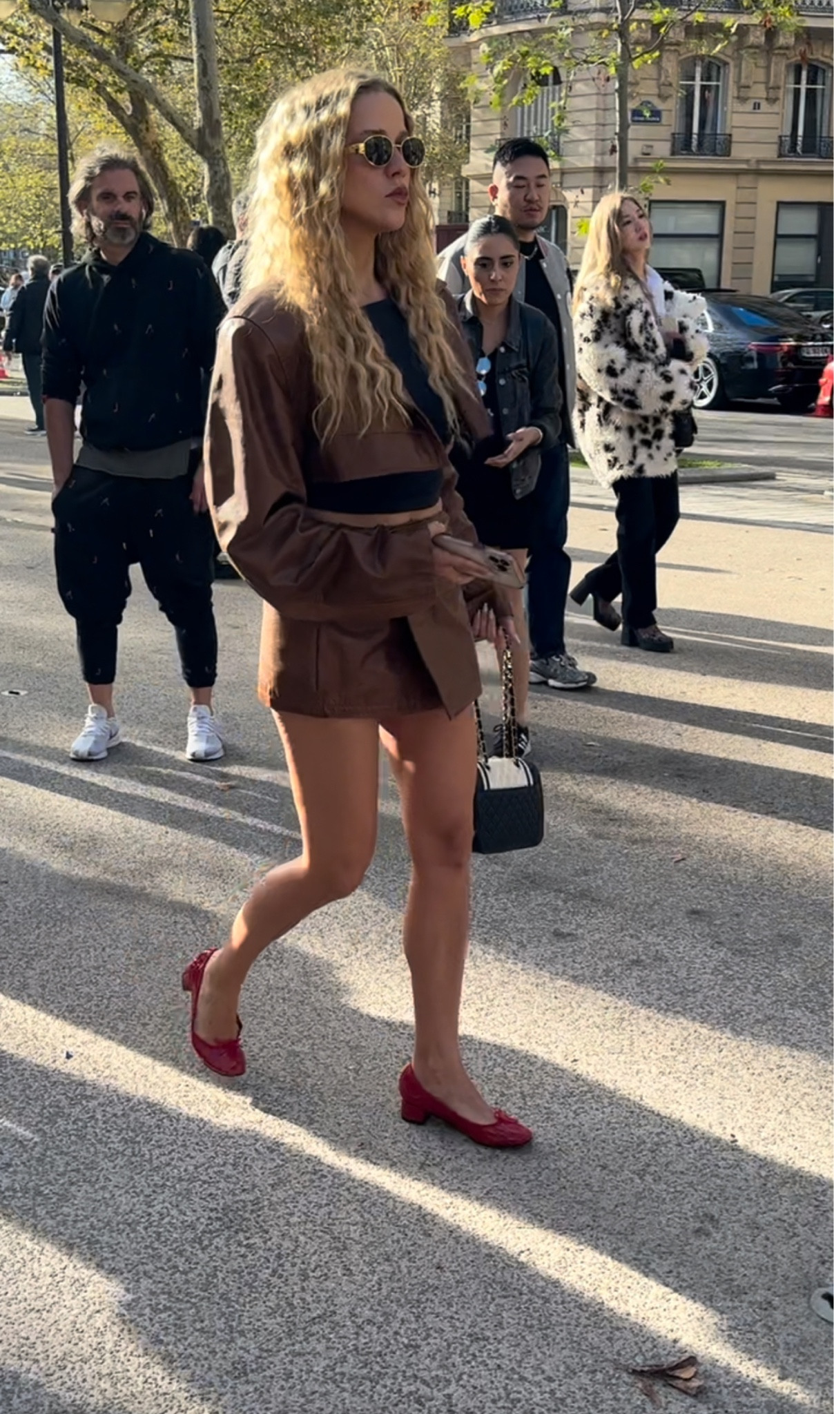 Day 23/30 of recreating outfits! Pop of red 🍒🤎

#LTKGiftGuide #LTKCyberWeek #LTKsalealert