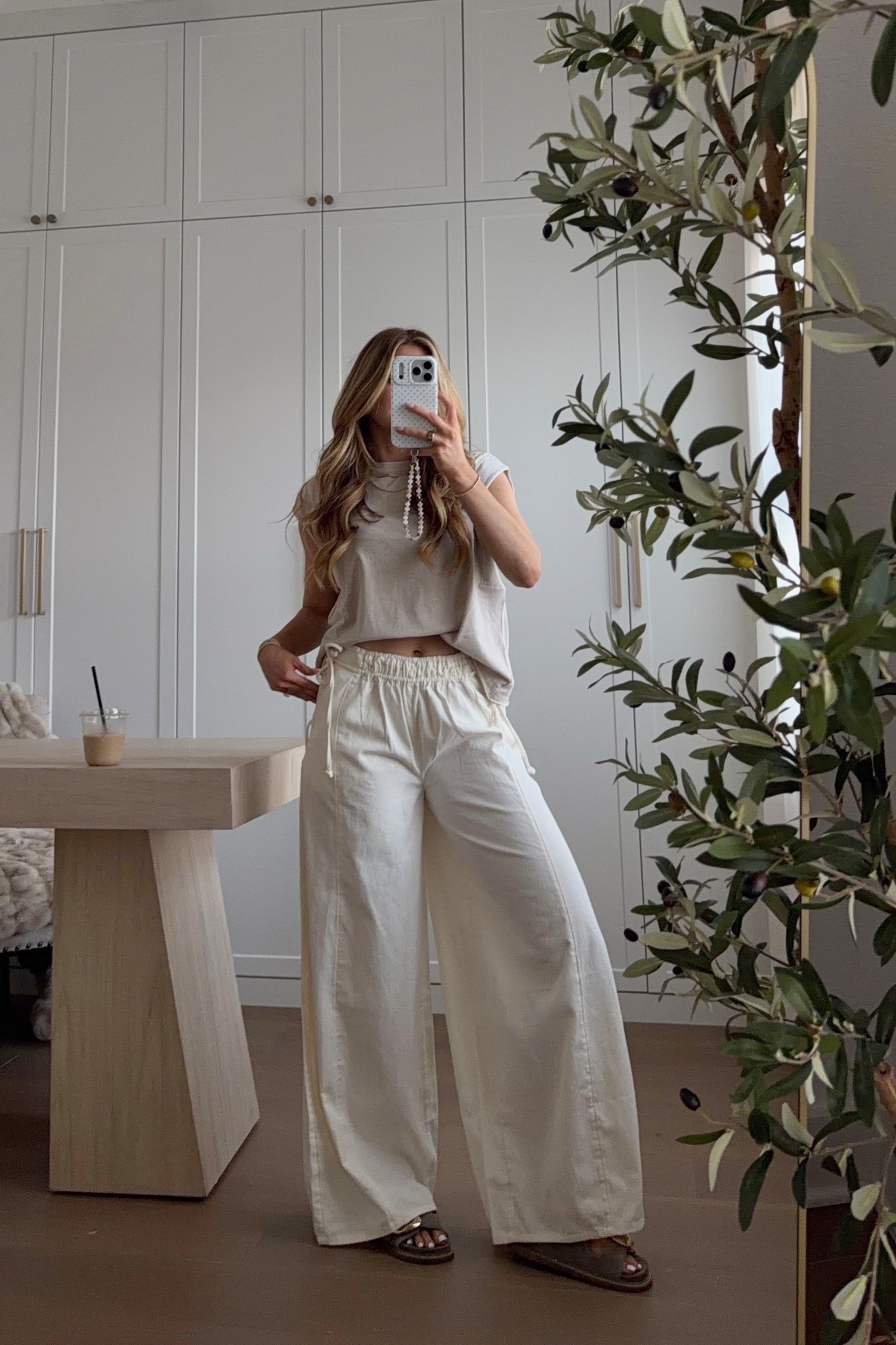 top: small / pants: xs /

#LTKootd #LTKPetite #LTKSeasonal