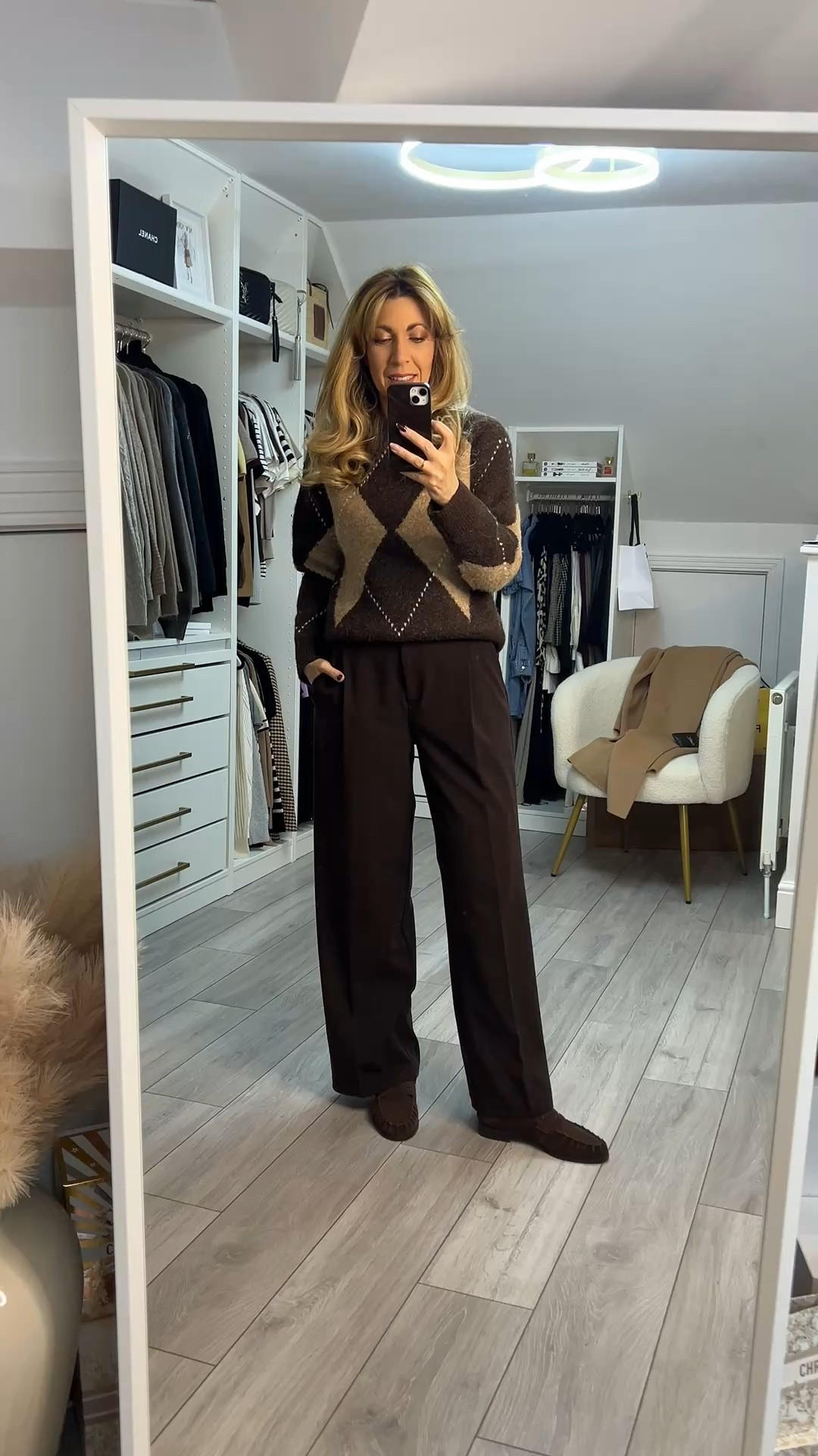 New Look jumper, brown jumper, brown trousers, suede loafers, suede brown New Look outfit

#LTKwinter #LTKstyletip #LTKuk