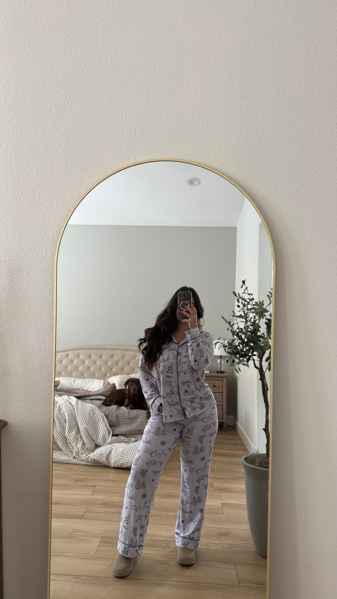 My winter pjs are in full effect 

#pjs 

#LTKMidsize #LTKSeasonal