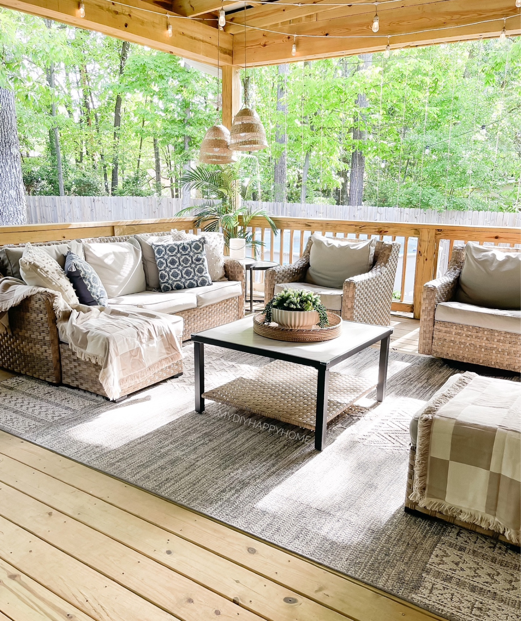 Outdoor views 

#LTKFamily #LTKHome #LTKSeasonal