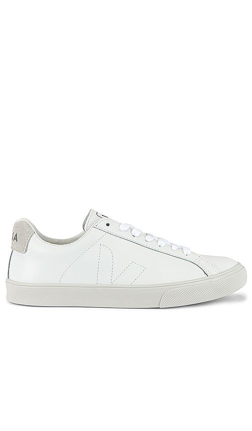 Veja Esplar Sneaker in White. - size 36 (also in 37,38) | Revolve Clothing (Global)