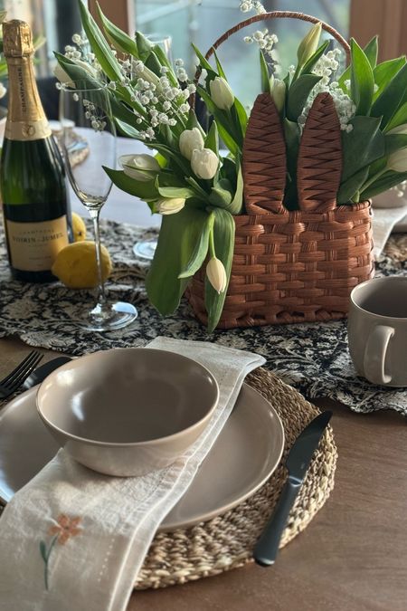 Easter tablescape. Easter table setting. Easter table decor. Spring table. Spring home decor  

#LTKhome #LTKfindsunder50 #LTKstyletip