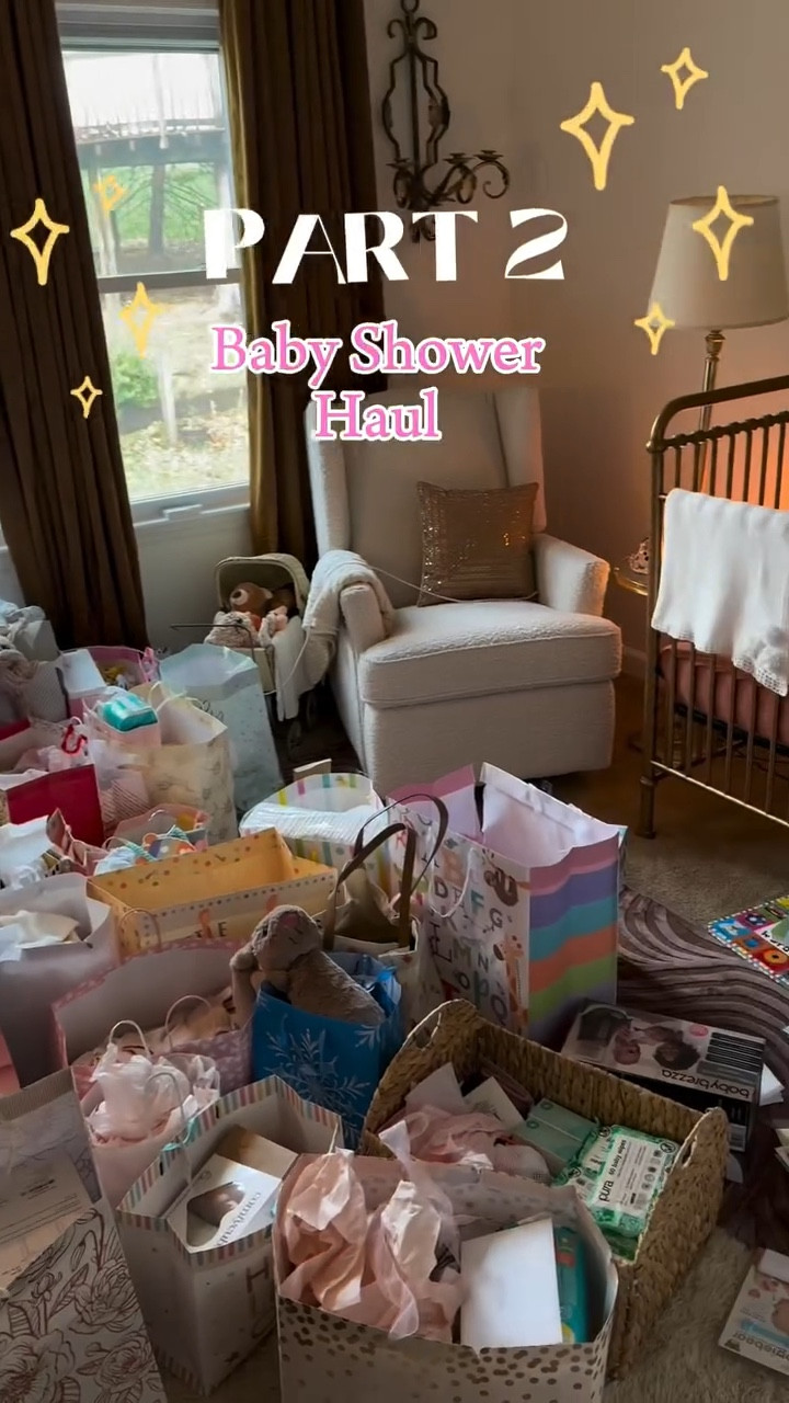 PT 2: BABY SHOWER HAUL 💕👶🏼✨ Watch ‘til the end for the sweetest handmade gifts 🥹
•
•
•
#pregnancy
#babyregistry #babyshower #babyshowerhaul #babyhaul #baby #ftm #firsttimemom #momtobe #girlmom #babynames #firstbaby #gifts #babyshowergift