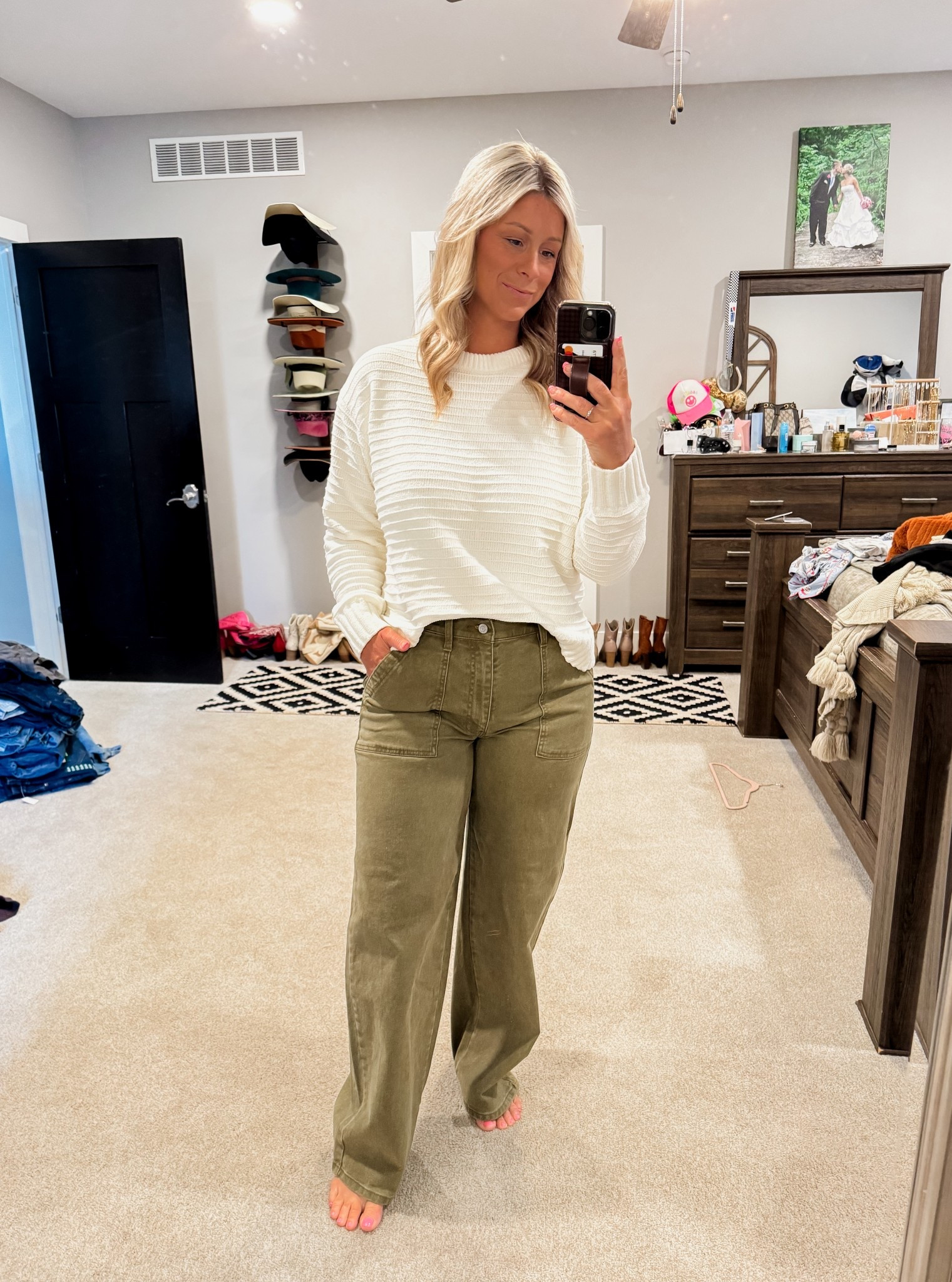 Walmart for the win once again! I’m wearing a large in the top and large in these amazing green pants! 

#LTKMidsize #LTKgrwm #LTKootd
