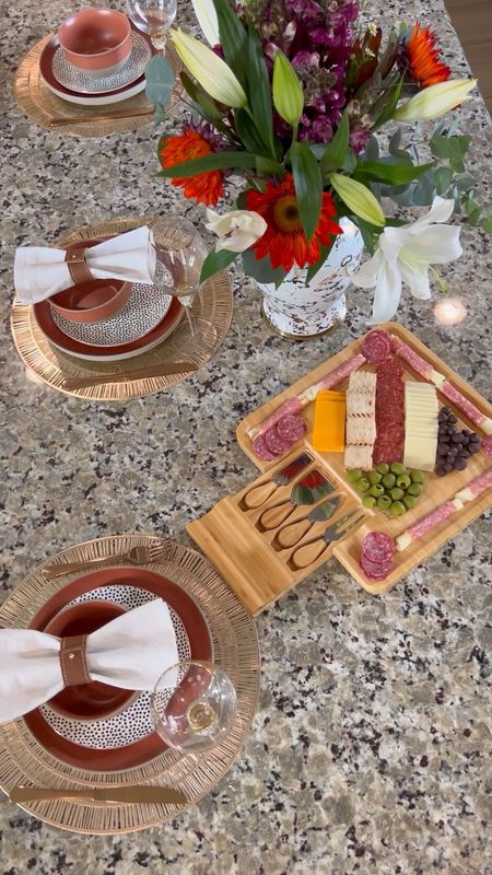 Thanksgiving table setting| tablescape | holiday decor | Christmas table decor | home decor | dinnerware | glassware | utensils | hosting ideas | gift guides | cheeseboard | sale alert

#LTKHoliday #LTKCyberweek #LTKhome