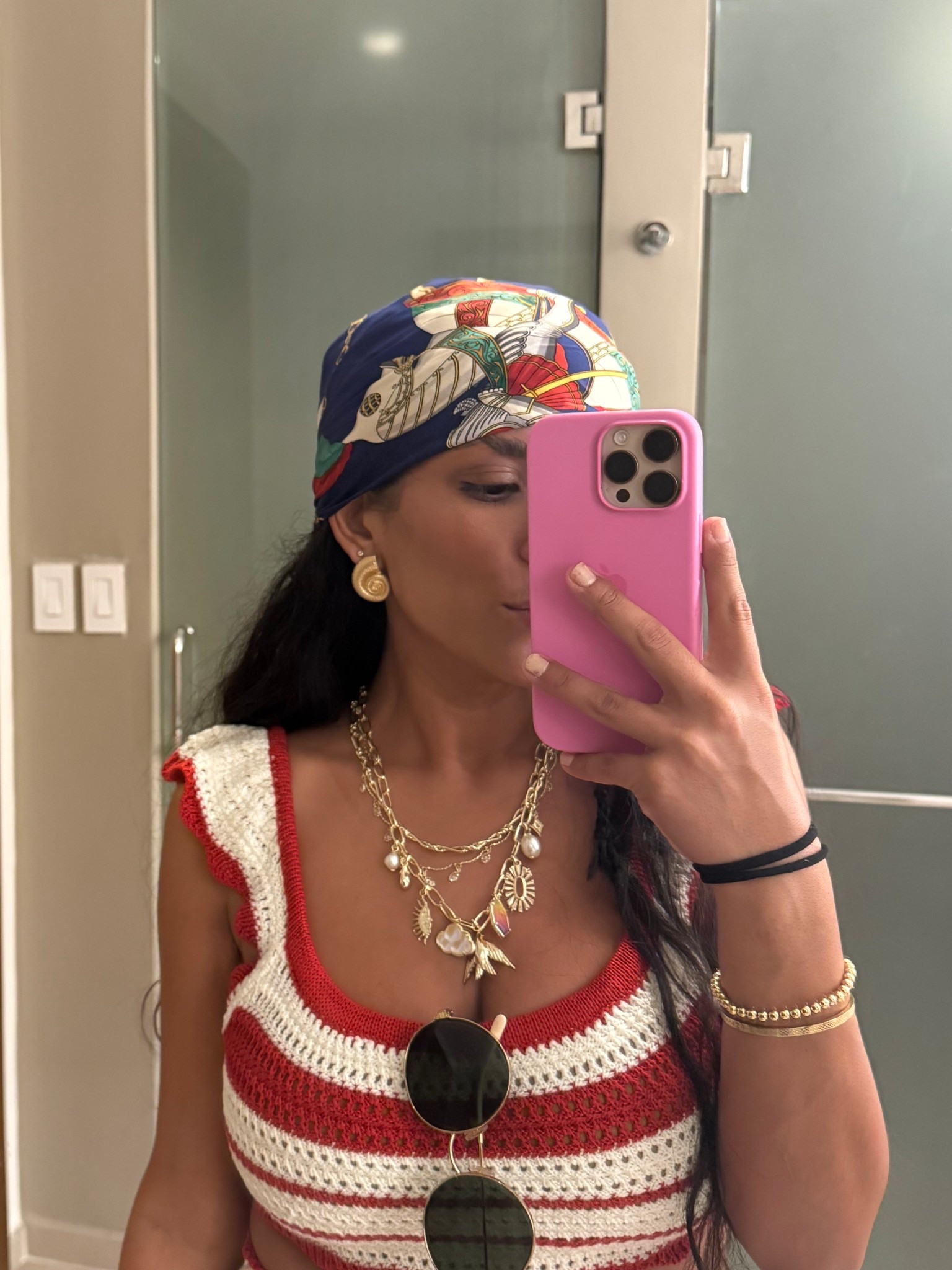 Cute accessories ☀️

#kendrascott #amazon #macys 

#LTKStyleTip #LTKSeasonal #LTKBeauty