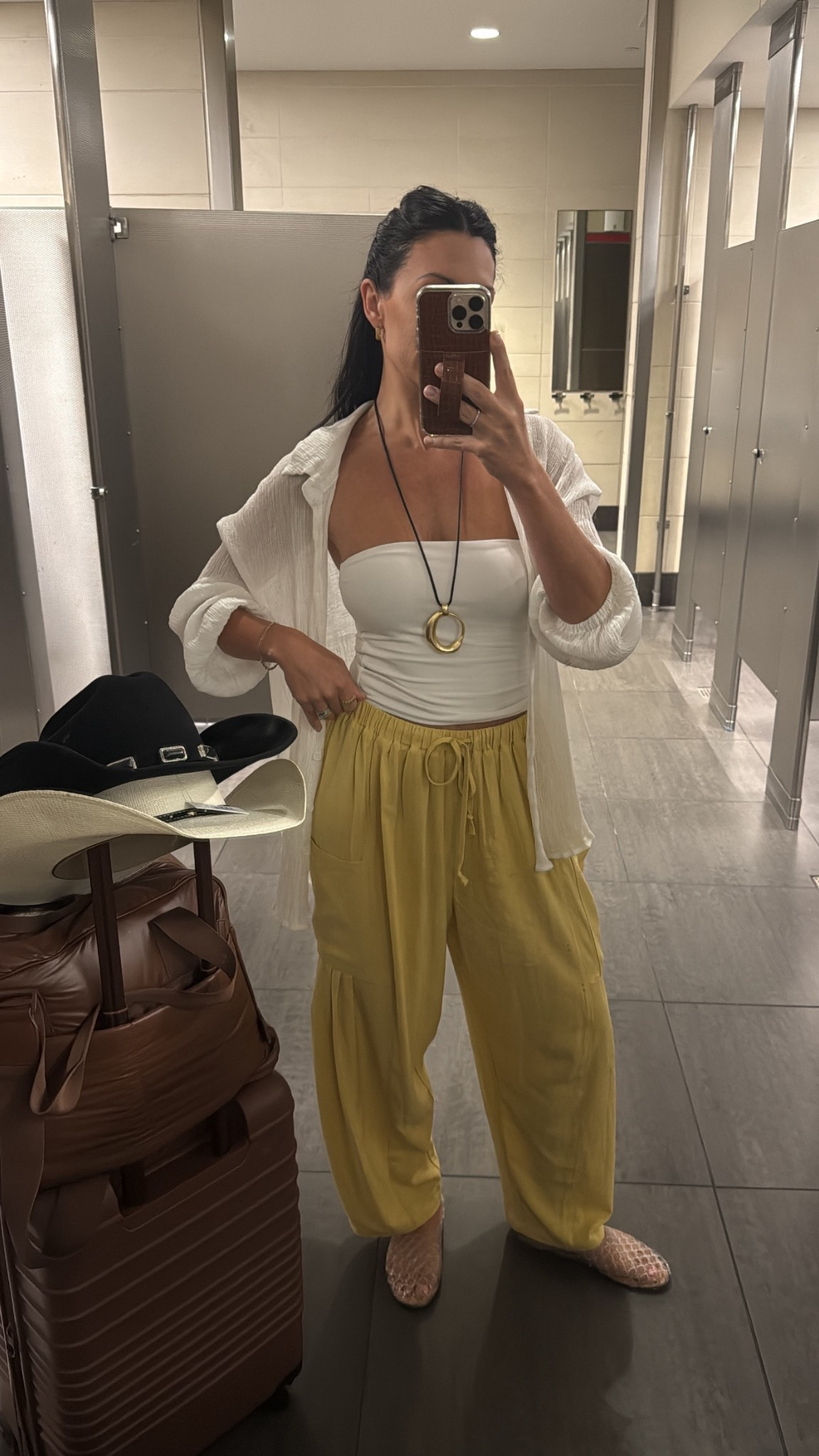 Let’s go to Dallas! 
Todays airport outfit 
Aritzia tube top
Amazon joggers 
Walmart jelly flats 


#LTKdayinmylife #LTKootd #LTKTravel