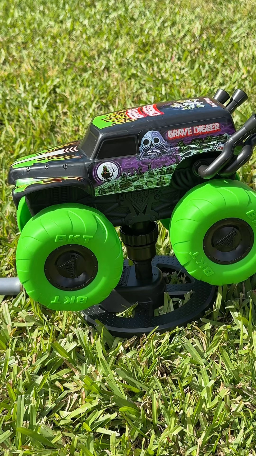 BACK IN STOCK! 😱The Monster Jam Sprinkler is definitely worth the hype this Summer!