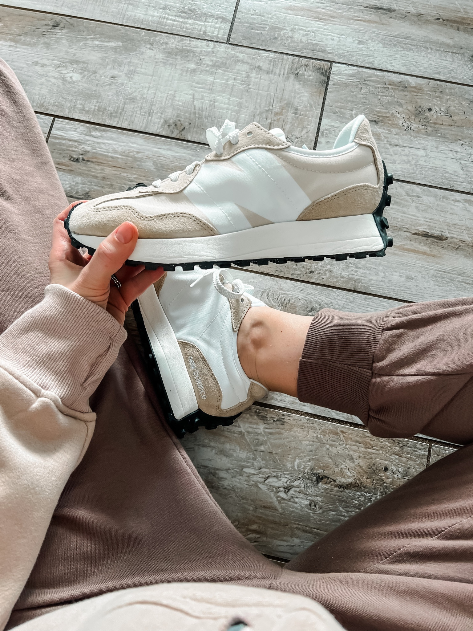Run tts. Neutral sneakers  

#LTKSeasonal #LTKstyletip
