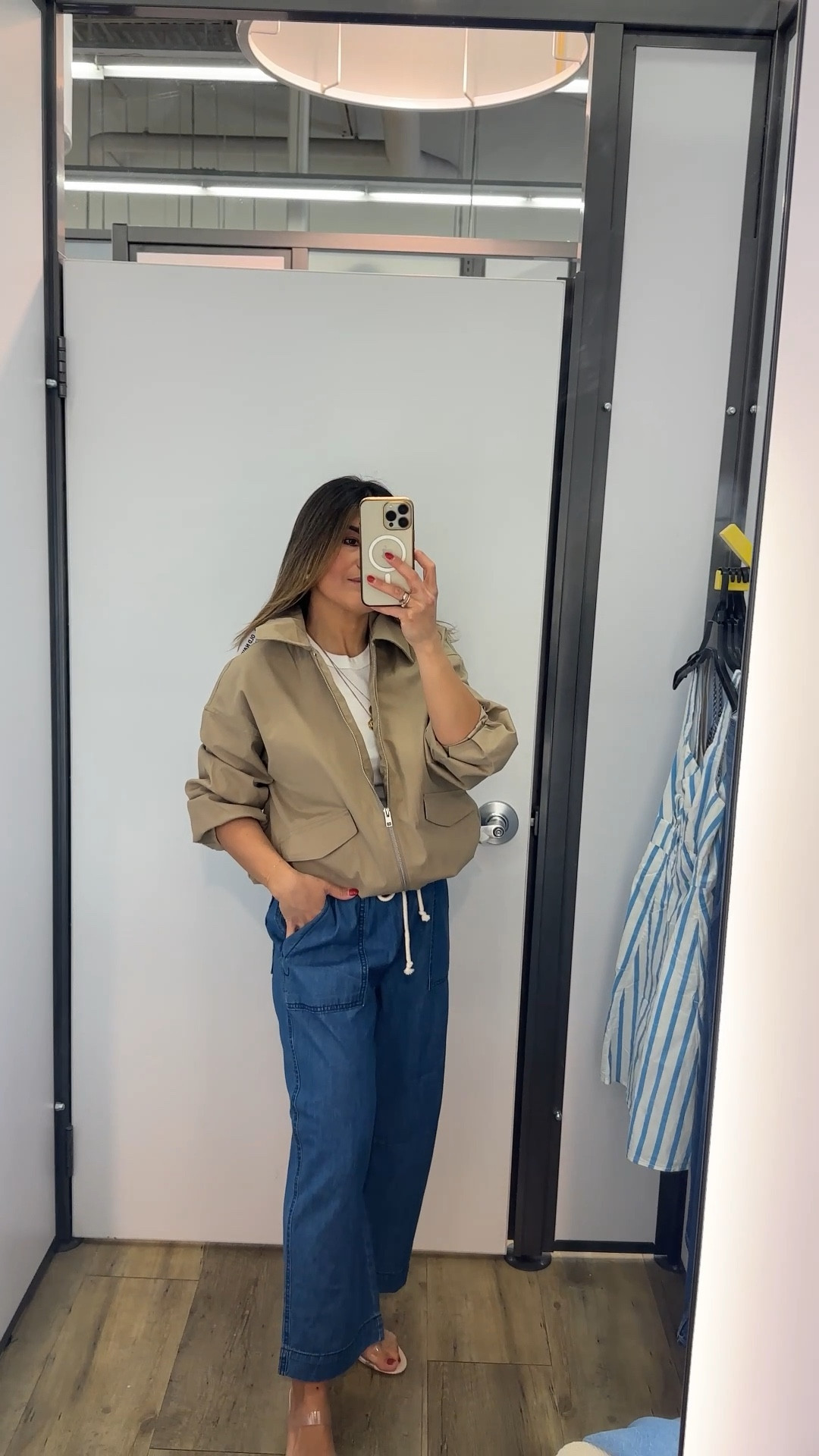 Old Navy has the cutest pants right now! I loved this one!! And this jacket is just to die for! 
Jacket size small
Pants size xs. Take 30% off right now

#LTKSaleAlert #LTKootd #LTKSeasonal