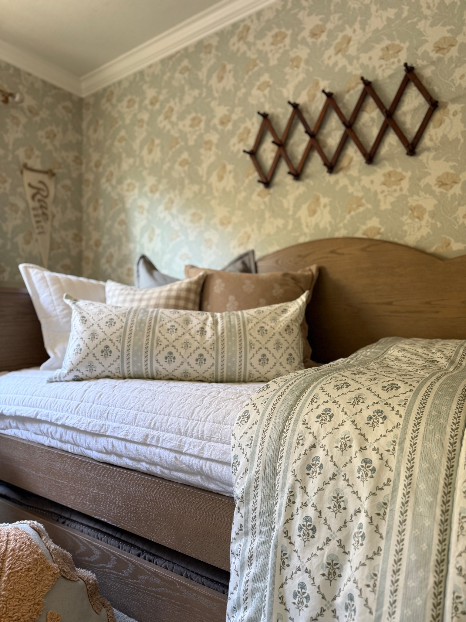 Bedding is from Beddys. Use code DW to save on their website

#LTKKids #LTKBaby #LTKBump