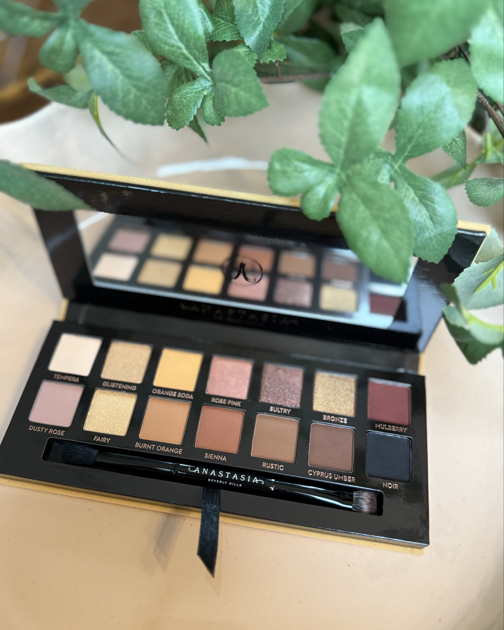 Anastasia Super Glam Shadow pallet 

#LTKBeauty #LTKOver40