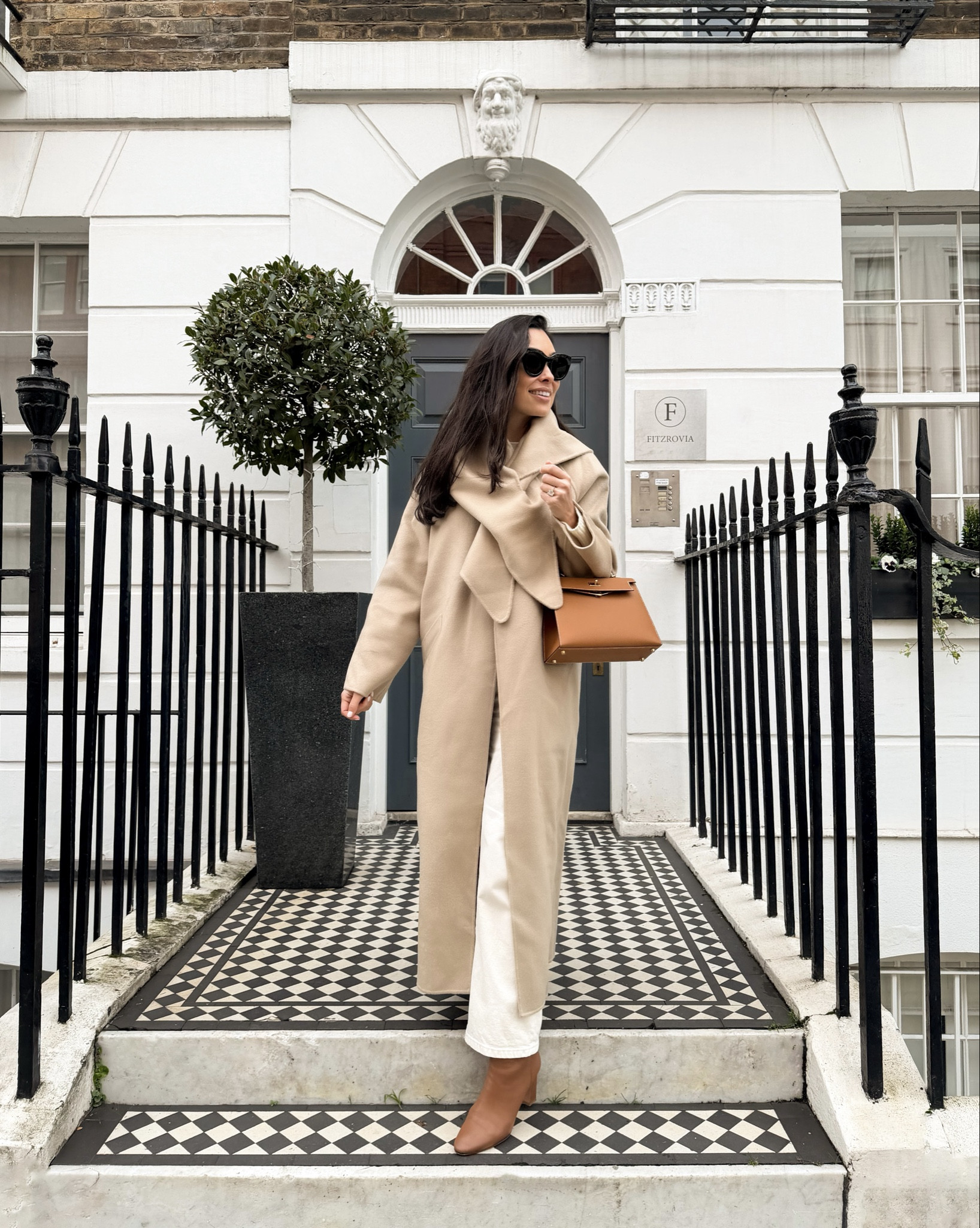 London outfit, winter outfit, fall outfit, SRG Atelier coat, scarf coat, beige coat, brown booties, Savette bag, Kat Jamieson style. 

#LTKootd