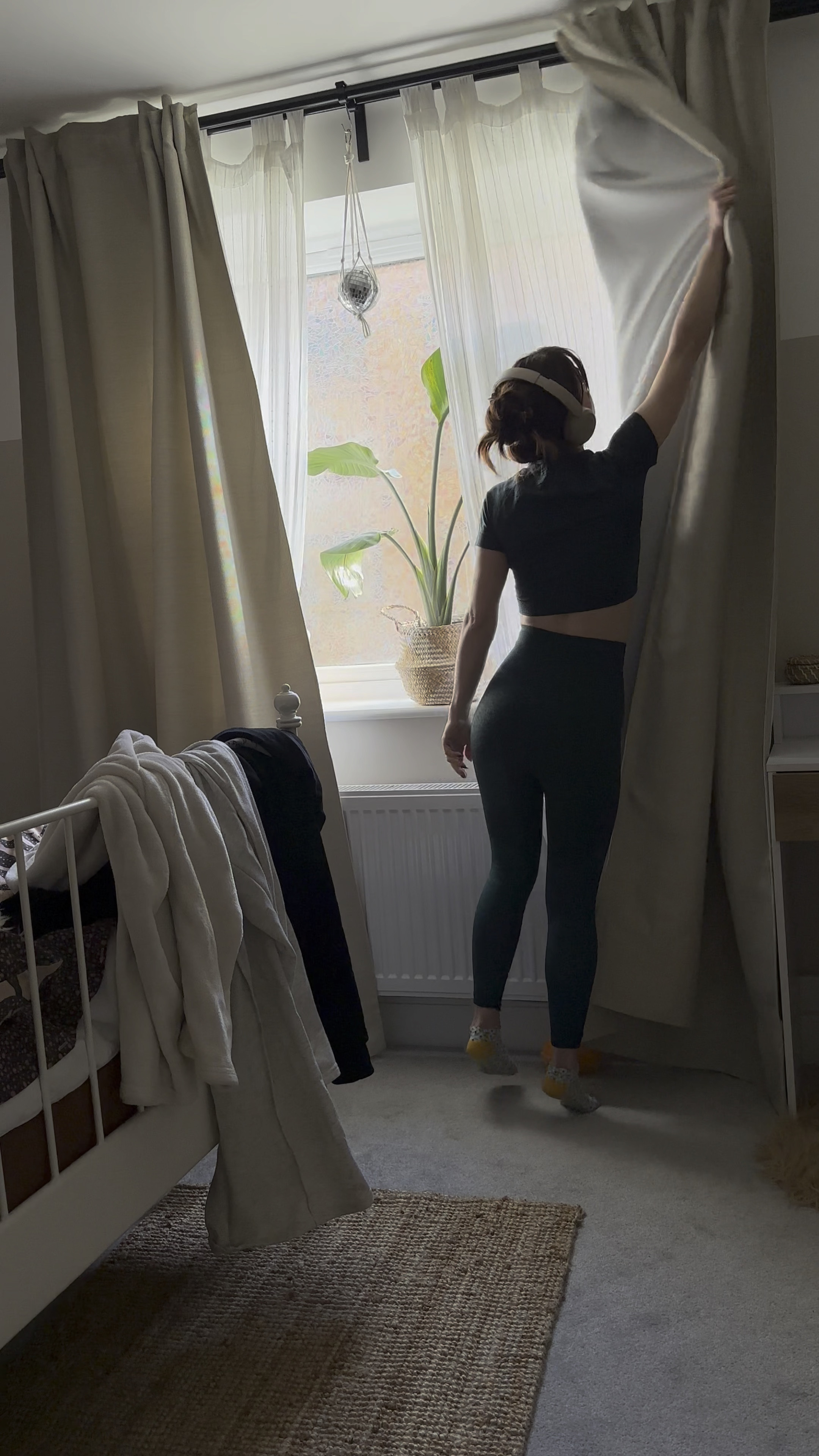 Sunday reset 🫧🧺 

#apartmenttherapy #sundayreset #asmr #apartmentdecor #cleaningmotivation #satisfying #weeklyreset #cleanwithme

#LTKhome