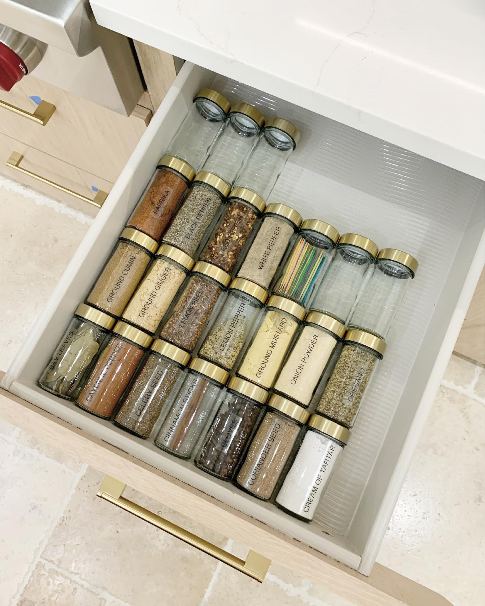 Kitchen spices in matching jars with gold lids!
.
.
.
#homeorganizationideas #homeorganizingtips #clutterfreelife #everythinginitsplace #organizationhacks #neatandtidy #organizinghacks #homesolutions #organizingideas #organizedmom #organizedliving #organizers #organizationideas #stayorganized #organizeyourlife #homeorganizing #organizingideas #clutterfree #hometips #spiceorganization #kitchenorganization #organizedhome #homeorganization #organization

#LTKHome #LTKFamily #LTKFindsUnder50