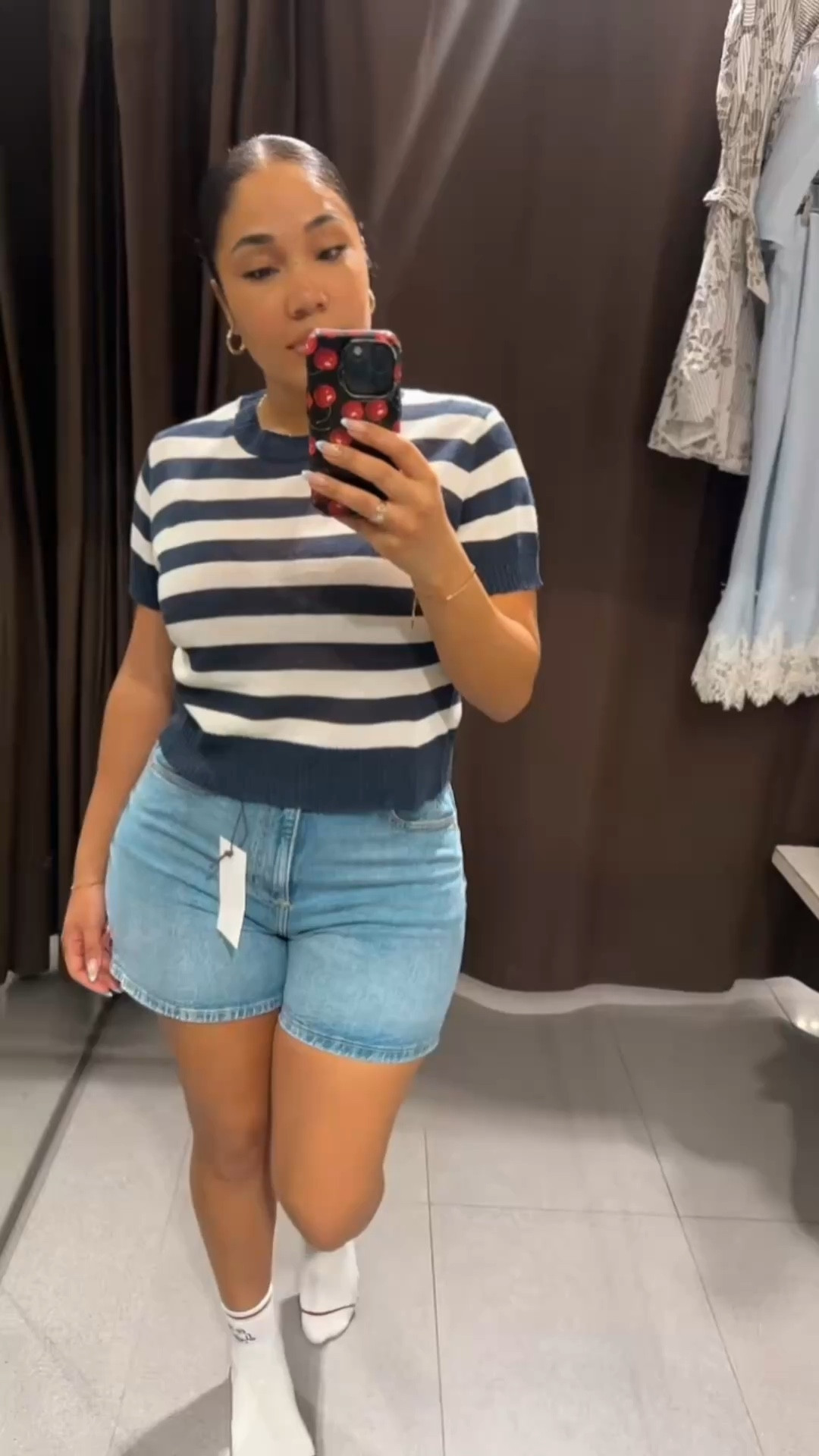 The perfect mom-friendly denim shorts that are actually flattering 🙌🏽

These high waisted denim shorts are the perfect length — not too short, not too long, and super comfortable for everyday wear. Whether I’m running errands, going to track meets, or just out with the kids, these are the kind of shorts you can throw on and still feel put together

I love that they give coverage without feeling frumpy, and they come in multiple washes including this classic denim blue and a really good brown denim

If you’ve been looking for everyday denim shorts that are cute, practical, and mom-approved… these are it

#denimshorts #momstyle #everydayoutfits #casualstyle #springoutfits #summeroutfits #denimstyle #outfitinspo #ltkstyle #momfashion

#LTKootd #LTKSeasonal #LTKgrwm