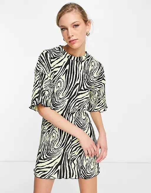 ASOS DESIGN plisse oversized t-shirt dress in black and yellow swirl print | ASOS | ASOS (Global)