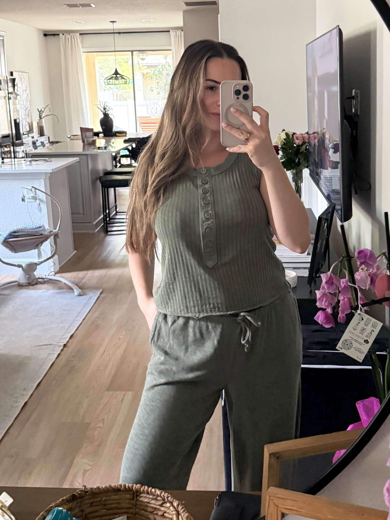 Postpartum comfies! @Aerie 

#LTKgrwm #LTKmomlife #LTKootd