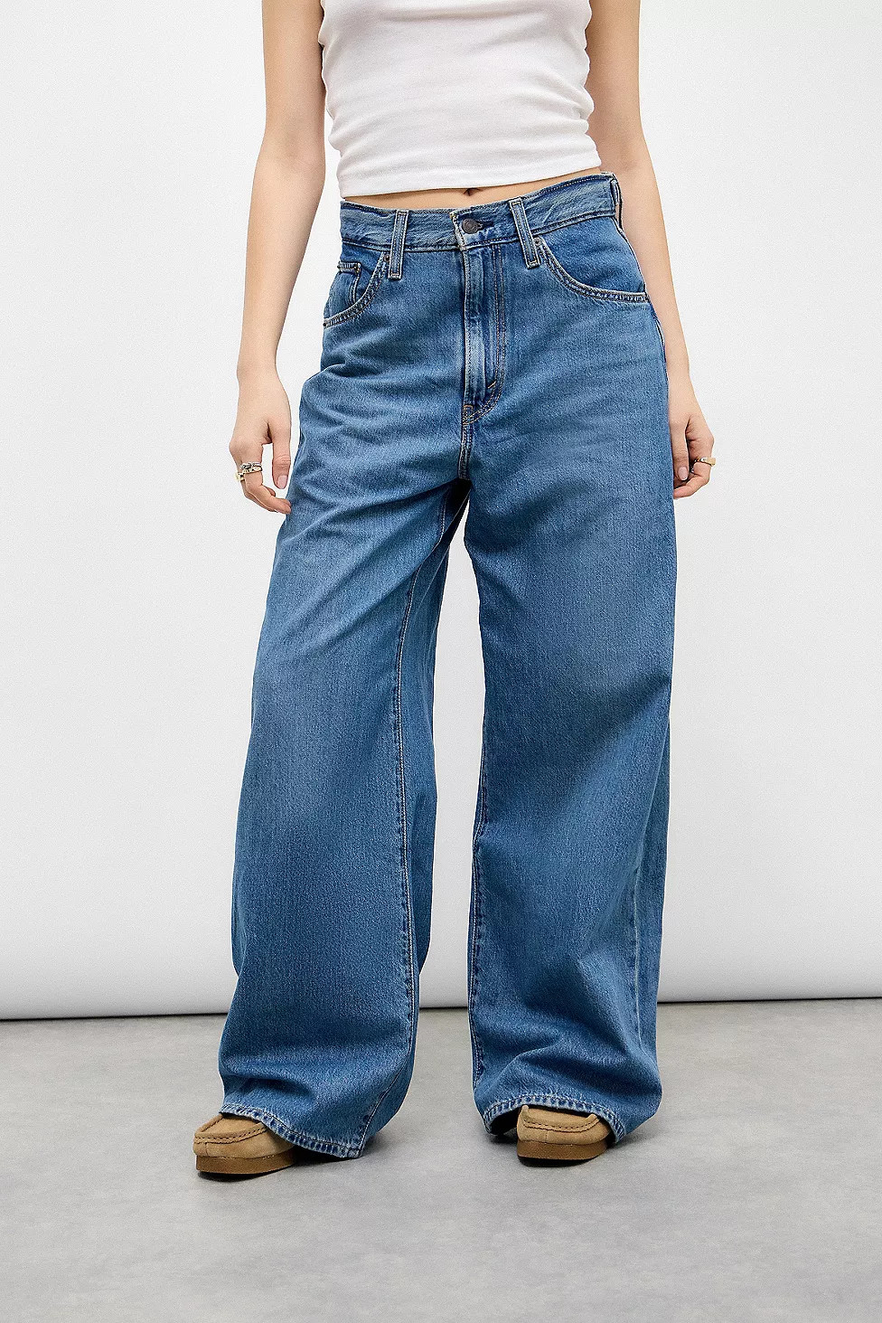 Levi's Cinch Baggy Jeans | Urban Outfitters UK