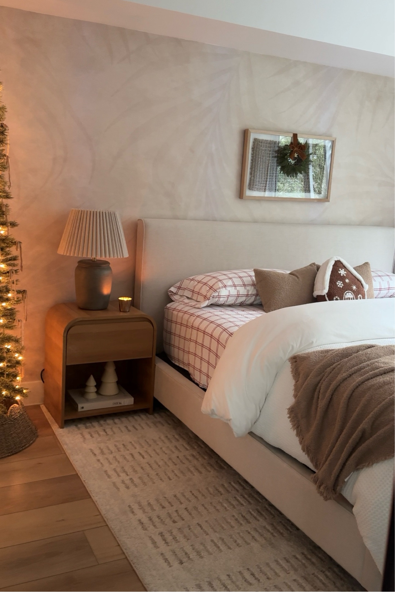 Amazon holiday bedding  🦌🌲☁️ these sheets are so soft! 

Christmas decor, holiday decor,  bedding, Christmas sheets  

#LTKHoliday #LTKHome #LTKSaleAlert