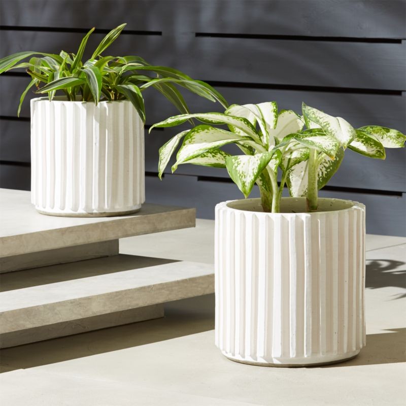 Lineal Cylindrical Modern Outdoor Planters | CB2 | CB2
