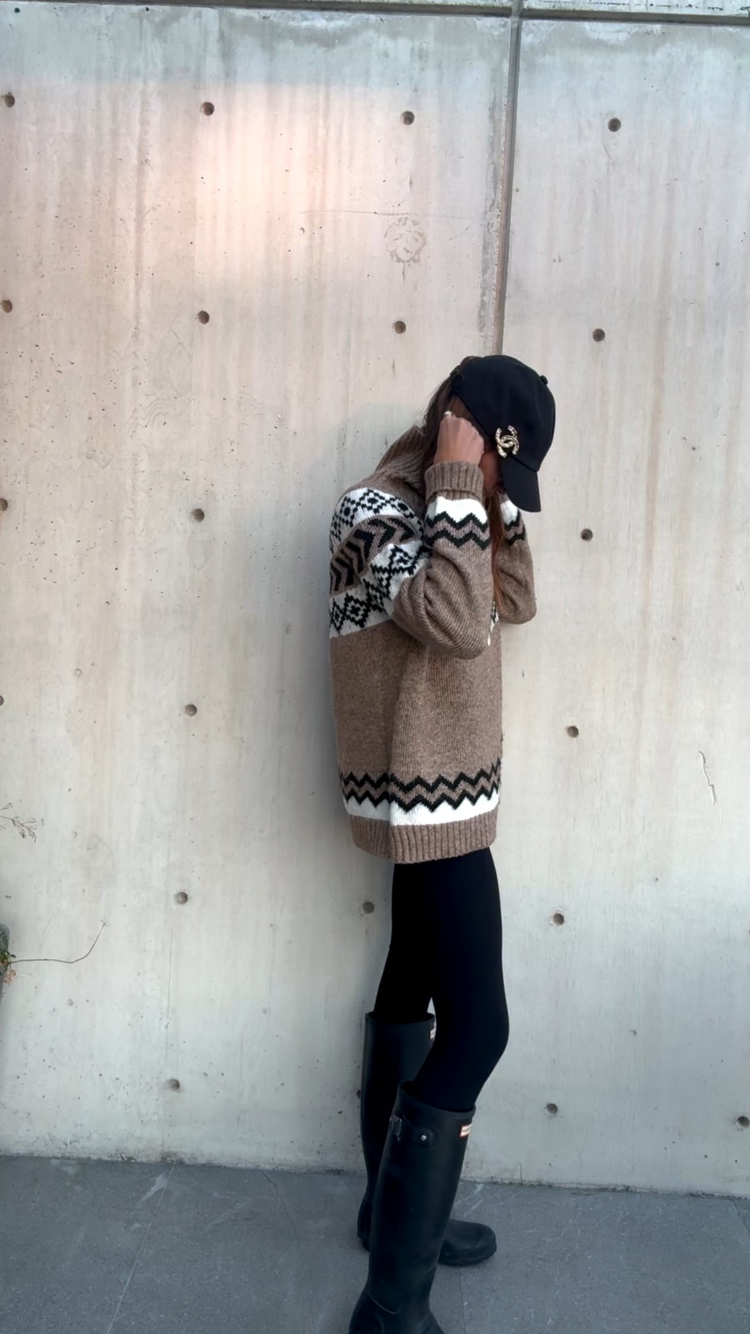 Sweater in large Karen millen
Leggings in 6
Hunters tts 
Holiday 
Mom 