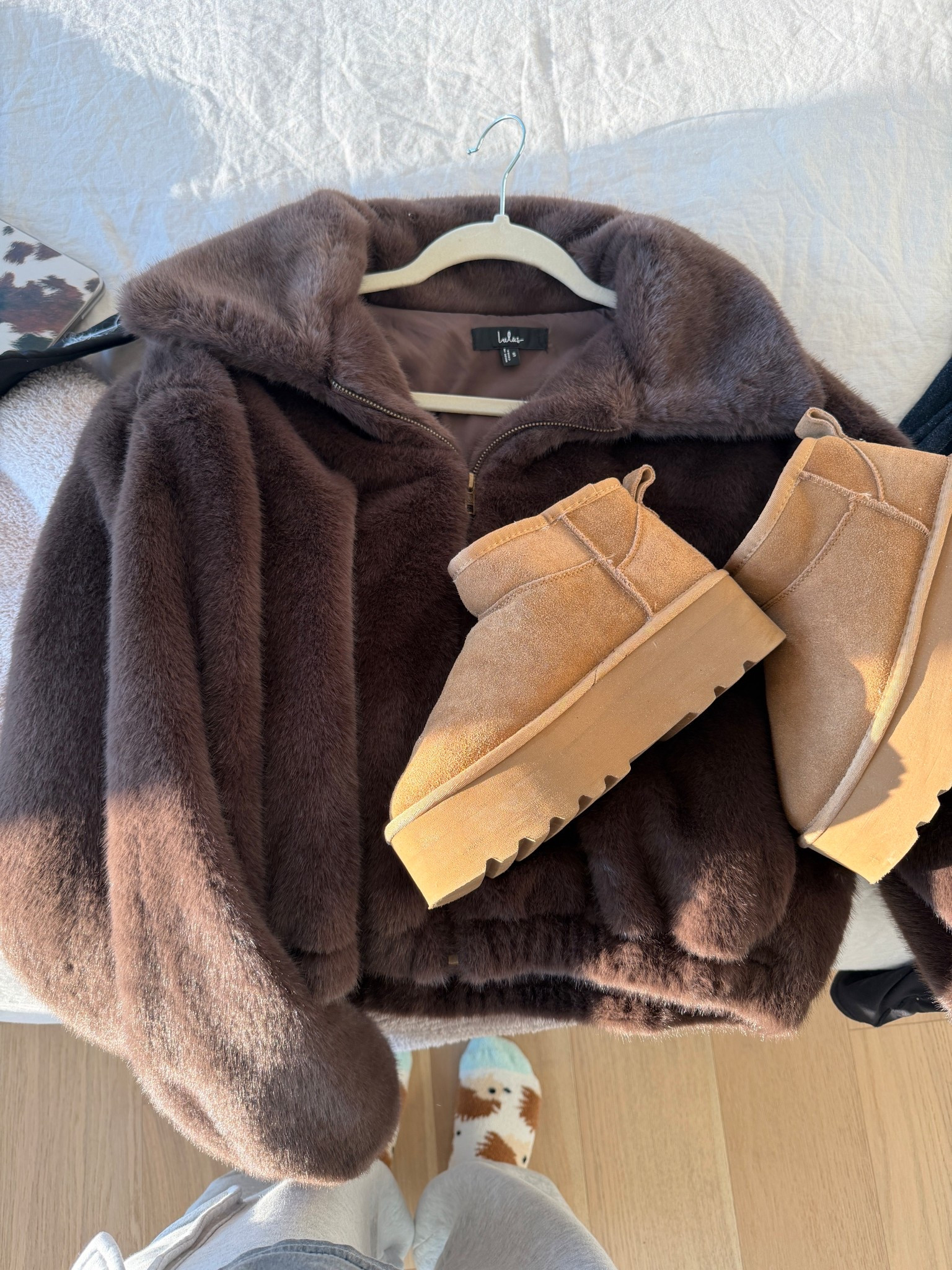 Winter wardrobe essentials 
Platform Ugg lookalikes so comfy: 6.5 
Faux fur zip up jacket: small 

#LTKgrwm #LTKFindsUnder100 #LTKootd