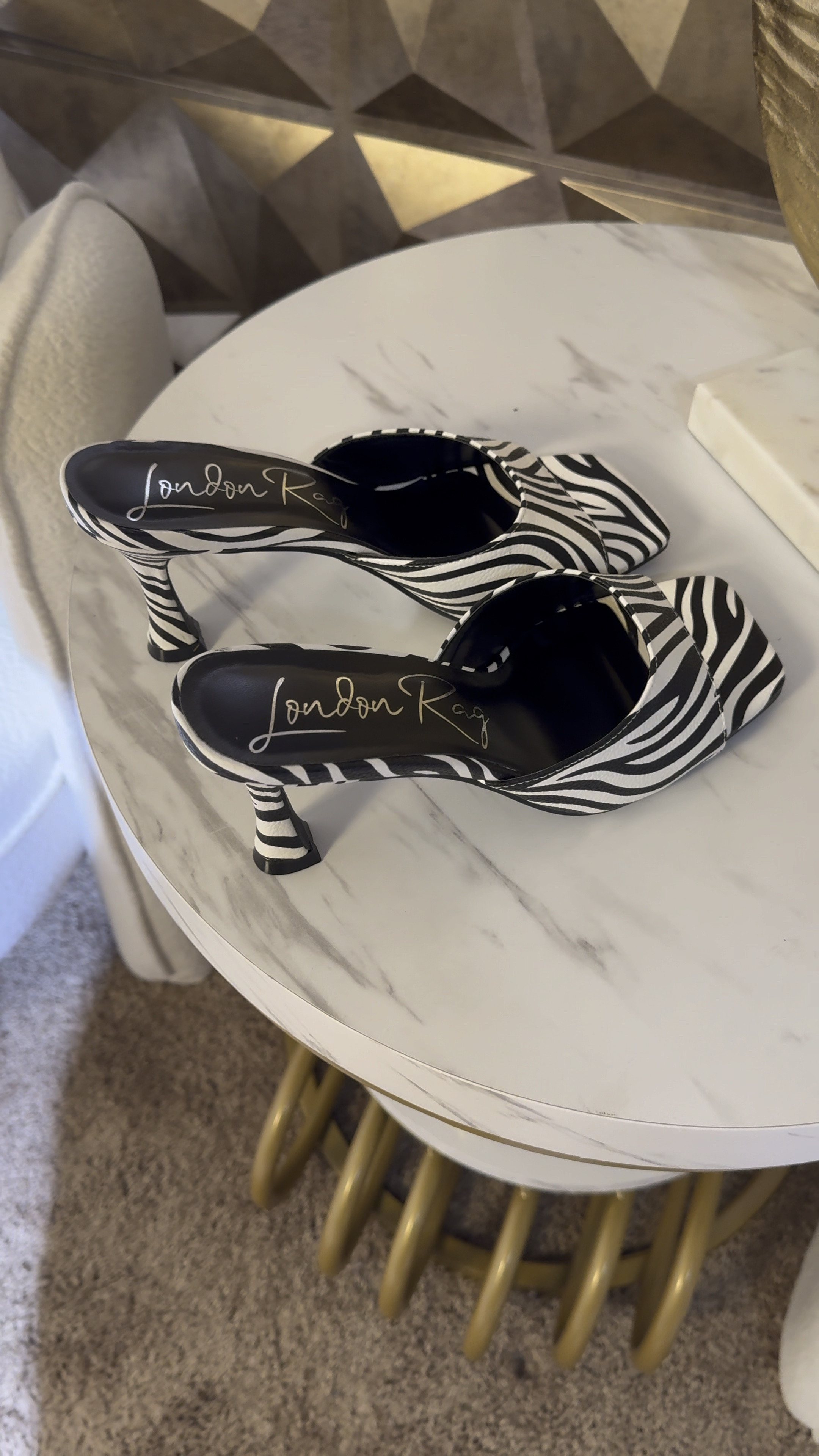 Zebra Print Mules- Summer Fashionn

#LTKSaleAlert #LTKOver40 #LTKFindsUnder50