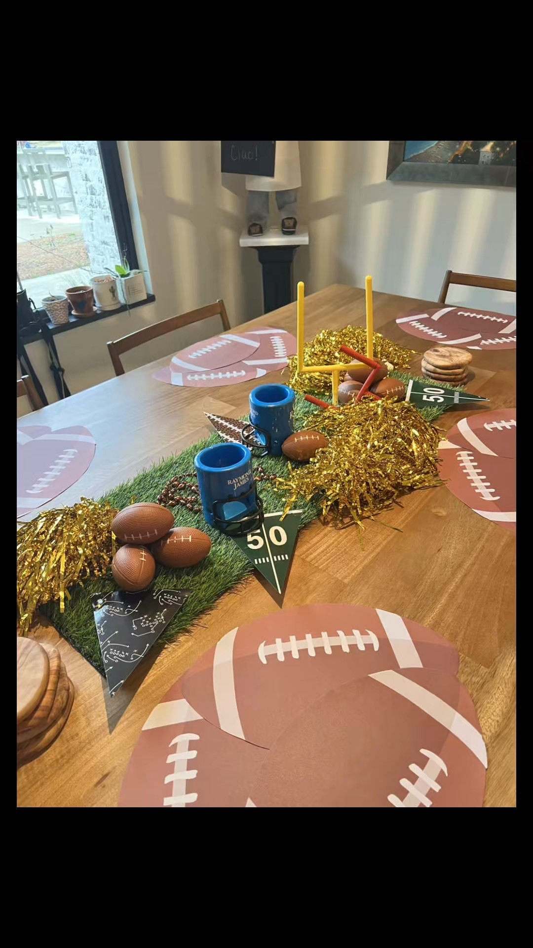 We’re officially 2 weeks out from Super Bowl LX 🏈✨
Do you decorate for the big game? I’ve got decor inspo now, and once the teams are set tomorrow, I’ll be sharing recipe ideas to match the vibe. Stay tuned!

#LTKPetite #LTKOver40 #LTKfoodie
