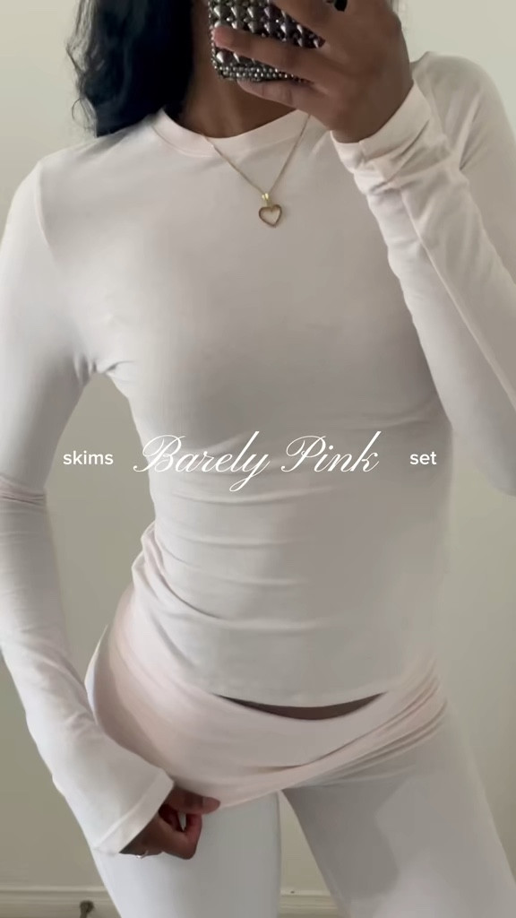 skims matching set 🎀

#LTKsummer #LTKstyletip
