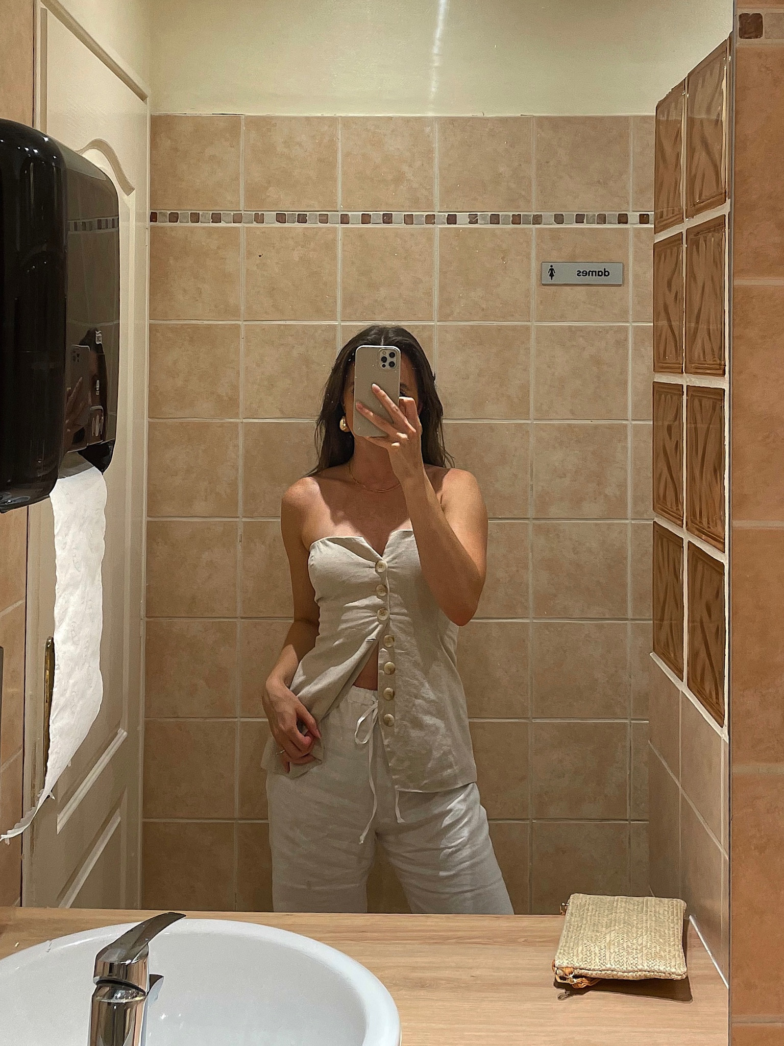 Top x-small (runs large)
Pants small

#LTKfindsunder100 #LTKstyletip #LTKtravel