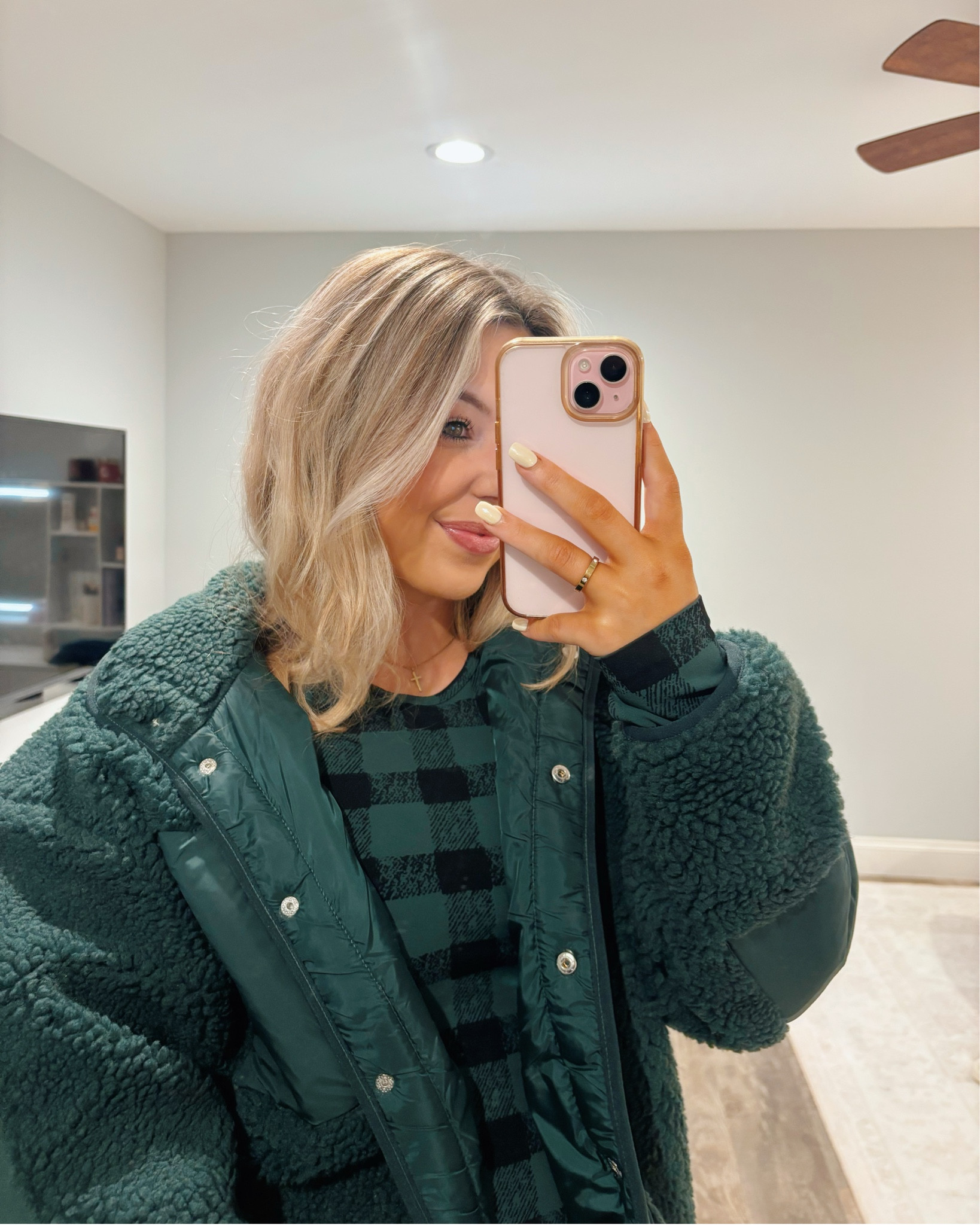 The cutest & coziest green matching ootd 🌟 #fabletics #ootd #outfits

#LTKootd #LTKHoliday #LTKGiftGuide