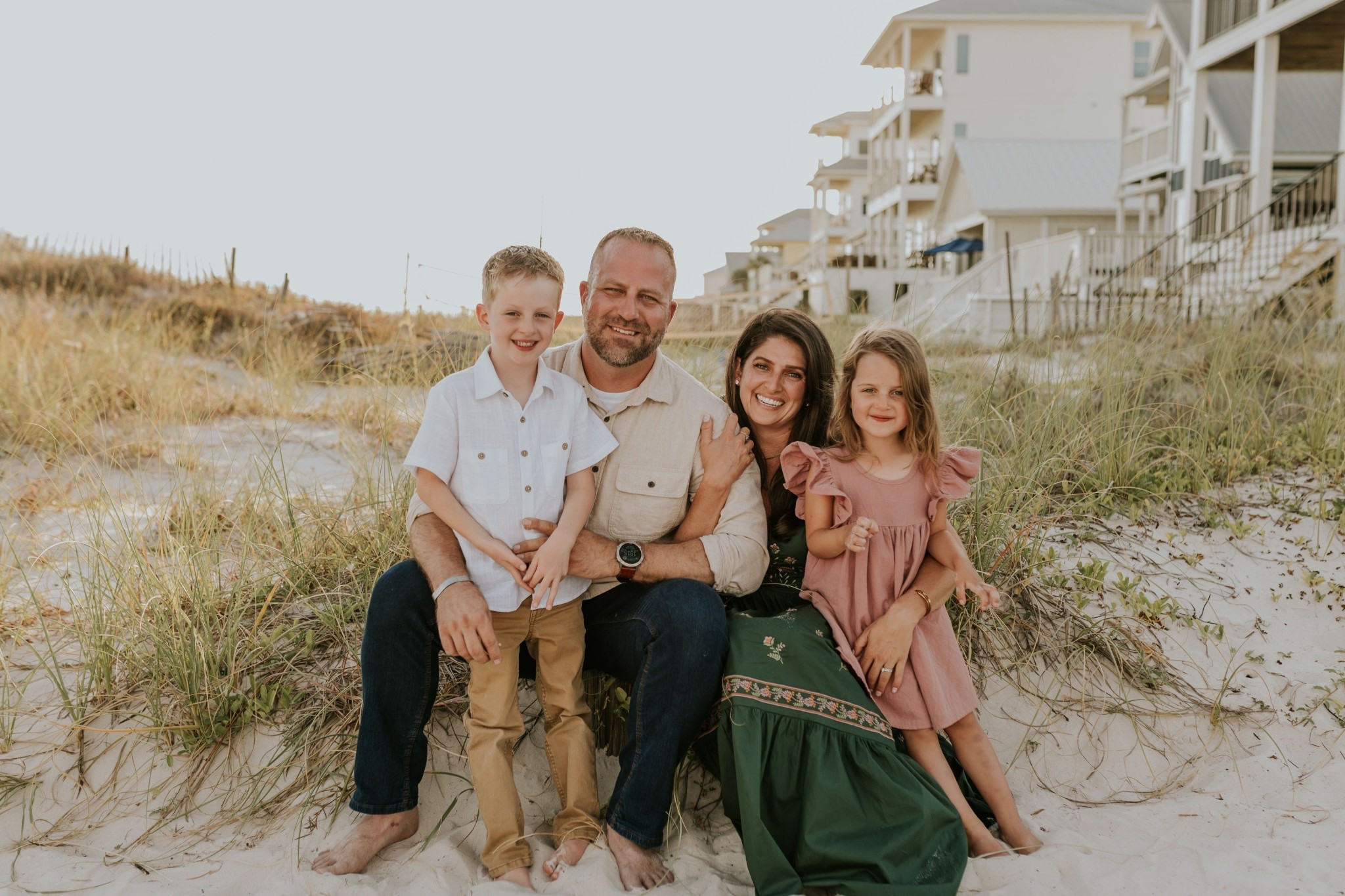 Family pictures by the beach are alwsys 🫶🏻🙌🏻 #familyphotos 

#LTKStyleTip #LTKSeasonal #LTKFamily