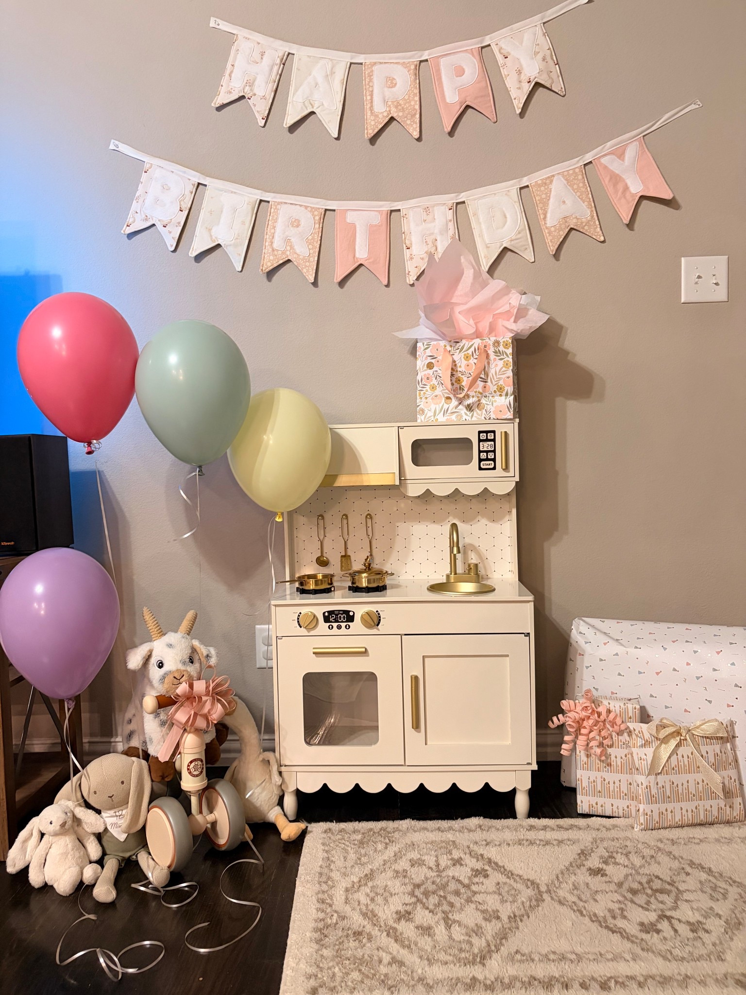 Here’s most of the supplies I used for the “happy birthday” bunting banner I sewed for my daughter! 