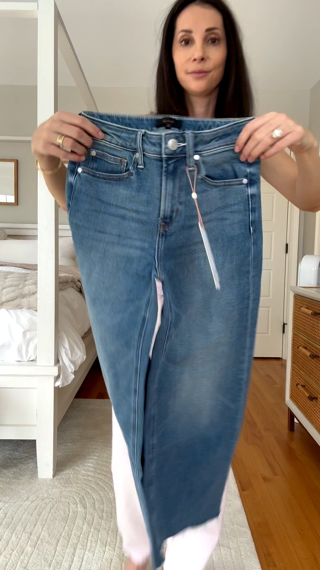 Wow! These $50 jeans remind me so much of the viral Frame ones, except these are $200 cheaper !!  True to size fit. Such a good deal! 

#LTKootd #LTKdayinmylife #LTKgrwm