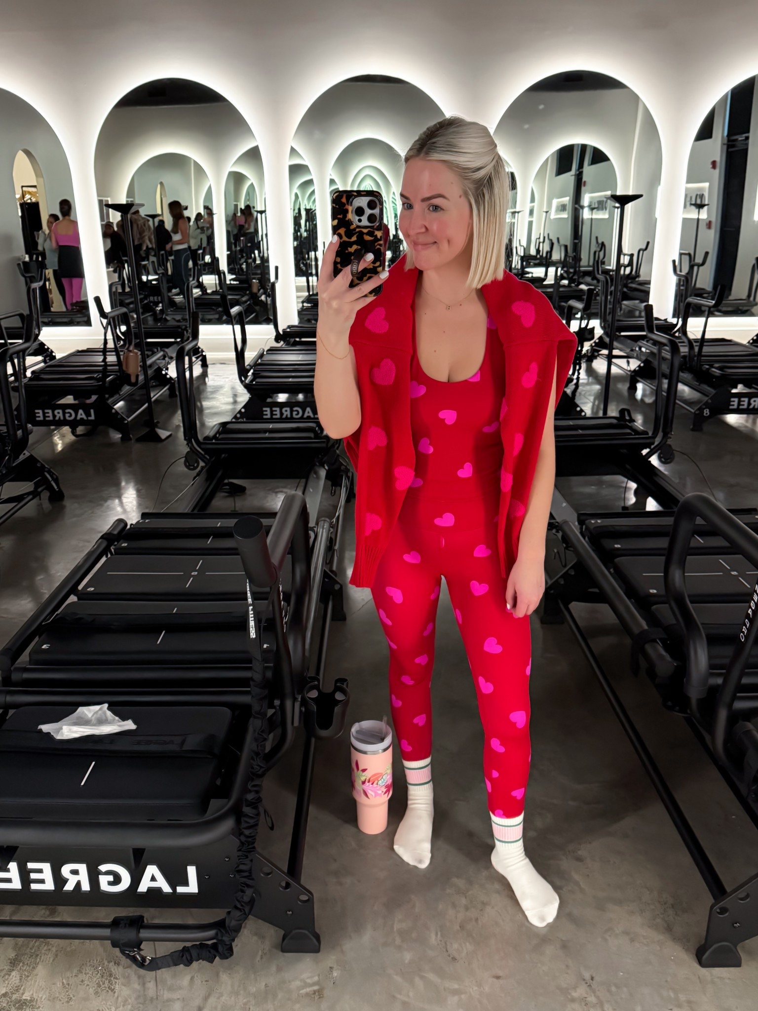 Small top, XS leggings, XS sweater 

#LTKfitnessgoals #LTKValentine #LTKActive