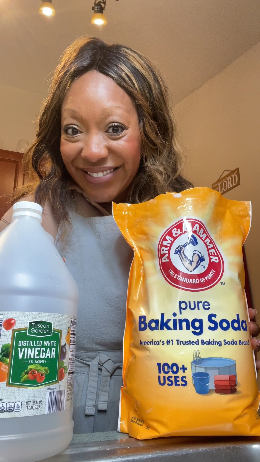 I love using white vinegar and baking soda as a super affordable and simple cleaning solution in our home ❤️ Cleaning kitchens, bathrooms and deodorizing. These 2 products are easy for a natural way to clean your home. What are your favorite cleaning or home hacks? Leave me a comment below 

#home  #homemaker #homemakerlife #homemakers #happyhome #beautifulhome #homemakersoftiktok #happyhomemakers #happywivesclub #cleaning #cleaningtips #cleaningmotivation #bakingsoda #vinegar #mom #momlife #moms #momsoftiktok #cleaning #cleaningtips #cleaningmotivation #naturalcleaning #nontoxiccleaning


#LTKhome #LTKfindsunder50