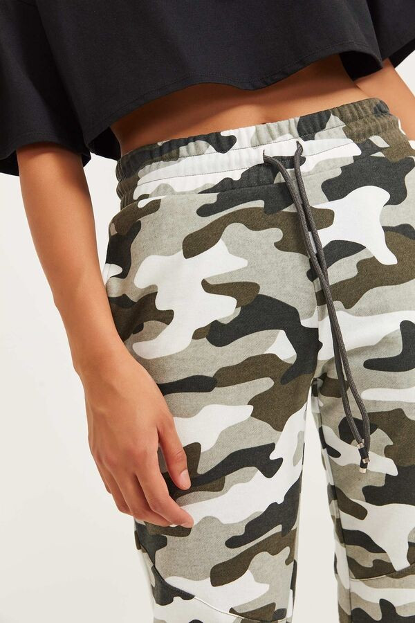 Slim Camo Joggers | Ardene