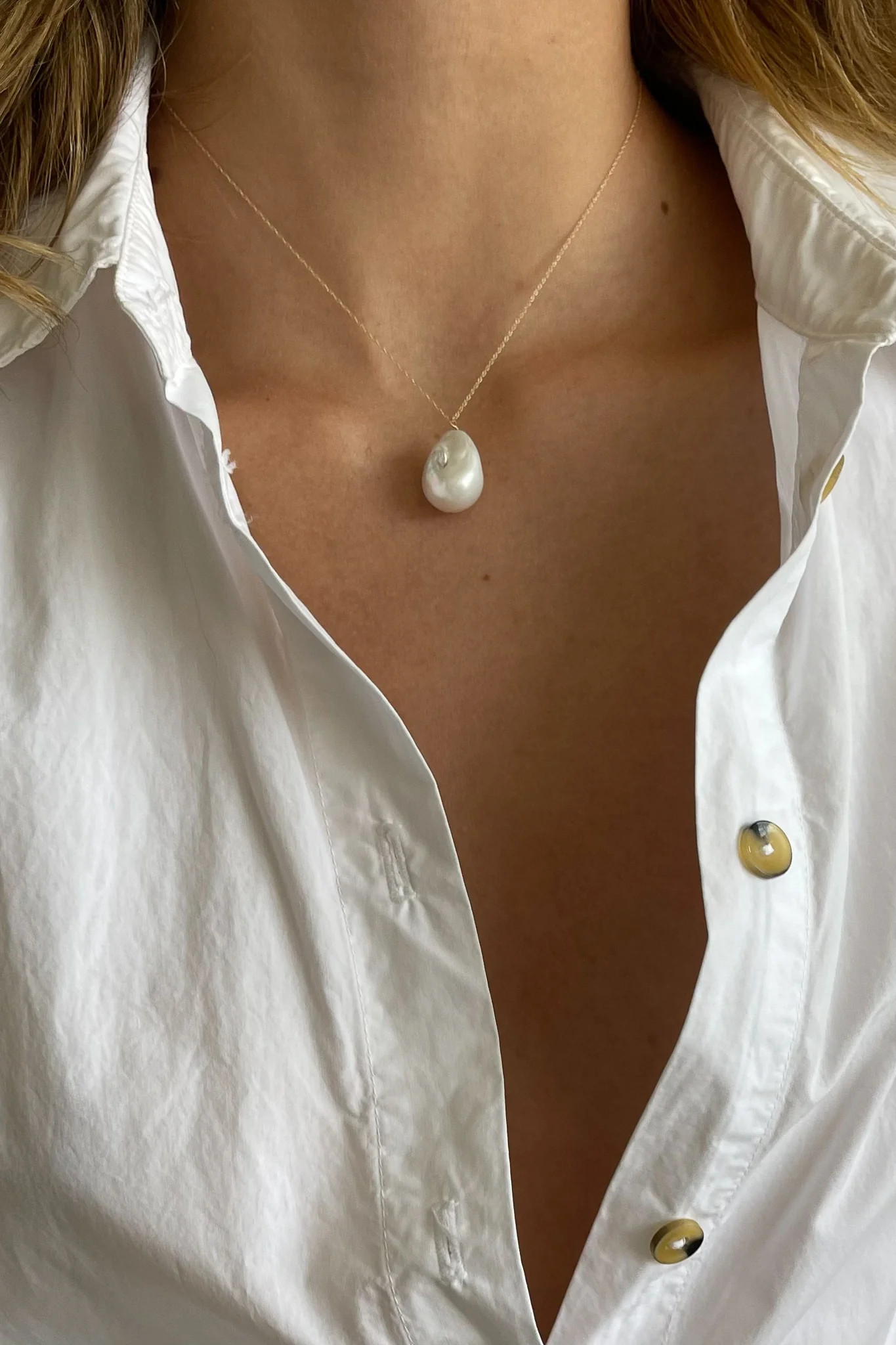 The June 16" White Pearl Necklace | DONNI.
