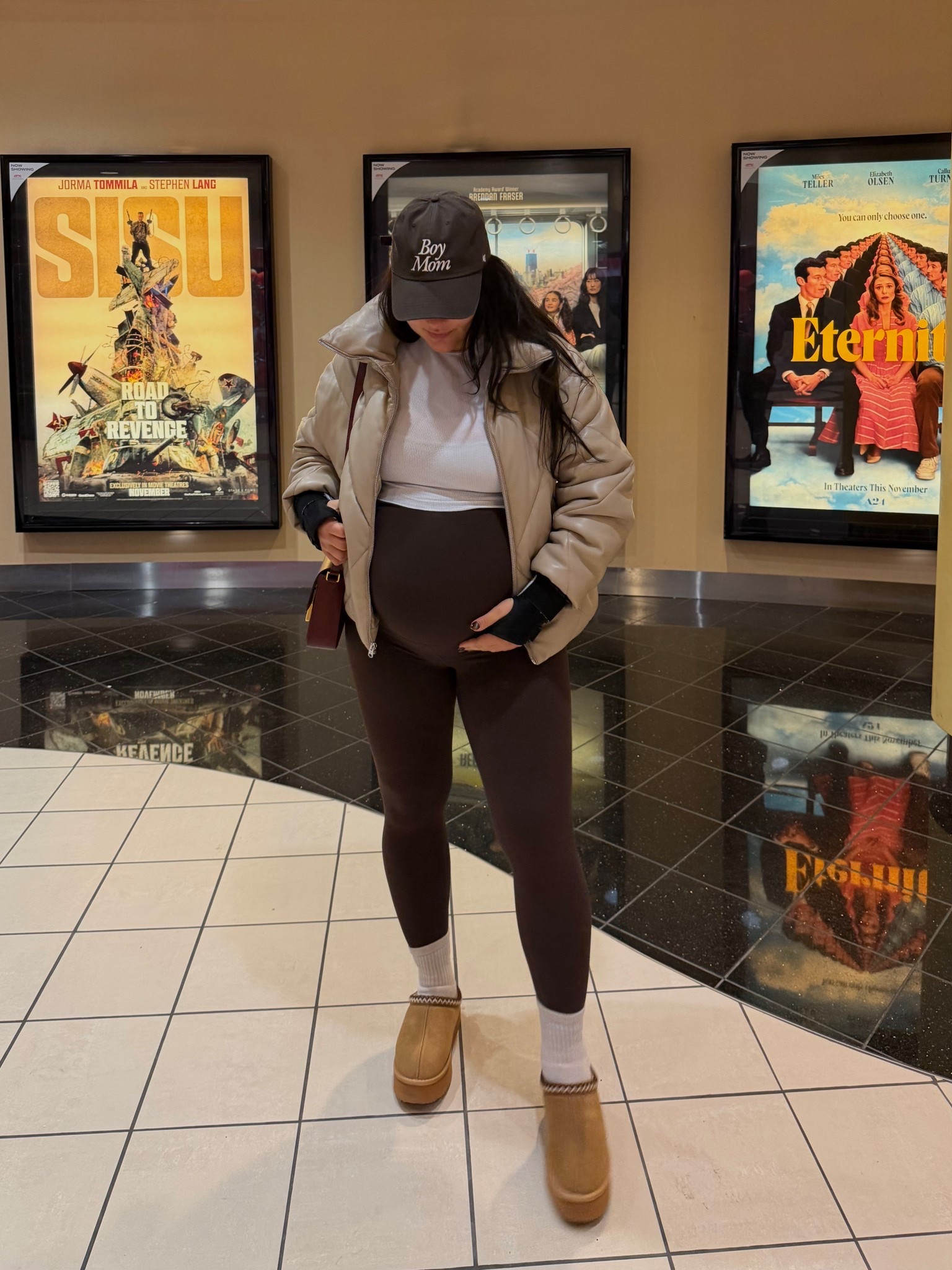 35 weeks pregnant , these leggings are very comfy and TTS. Im wearing size M 

Ugg dupes under $40 


#LTKBump