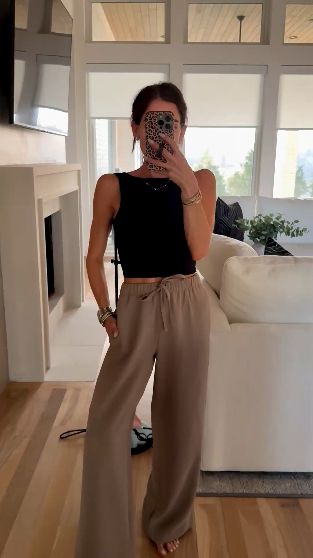 The best non wrinkle pants size 2XS petite or short fit so well  

#LTKSaleAlert #LTKPetite