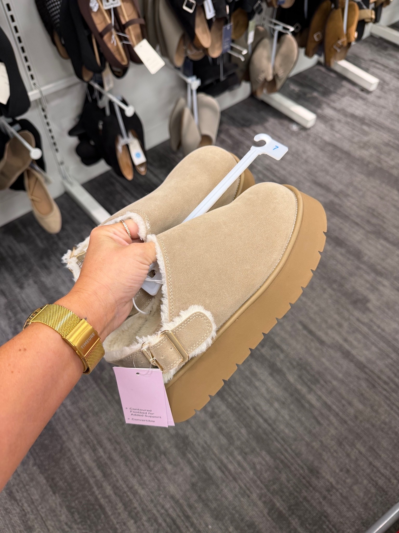 Slide on platform shoes! These are giving Uggs!

#LTKootd #LTKmomlife #LTKSeasonal