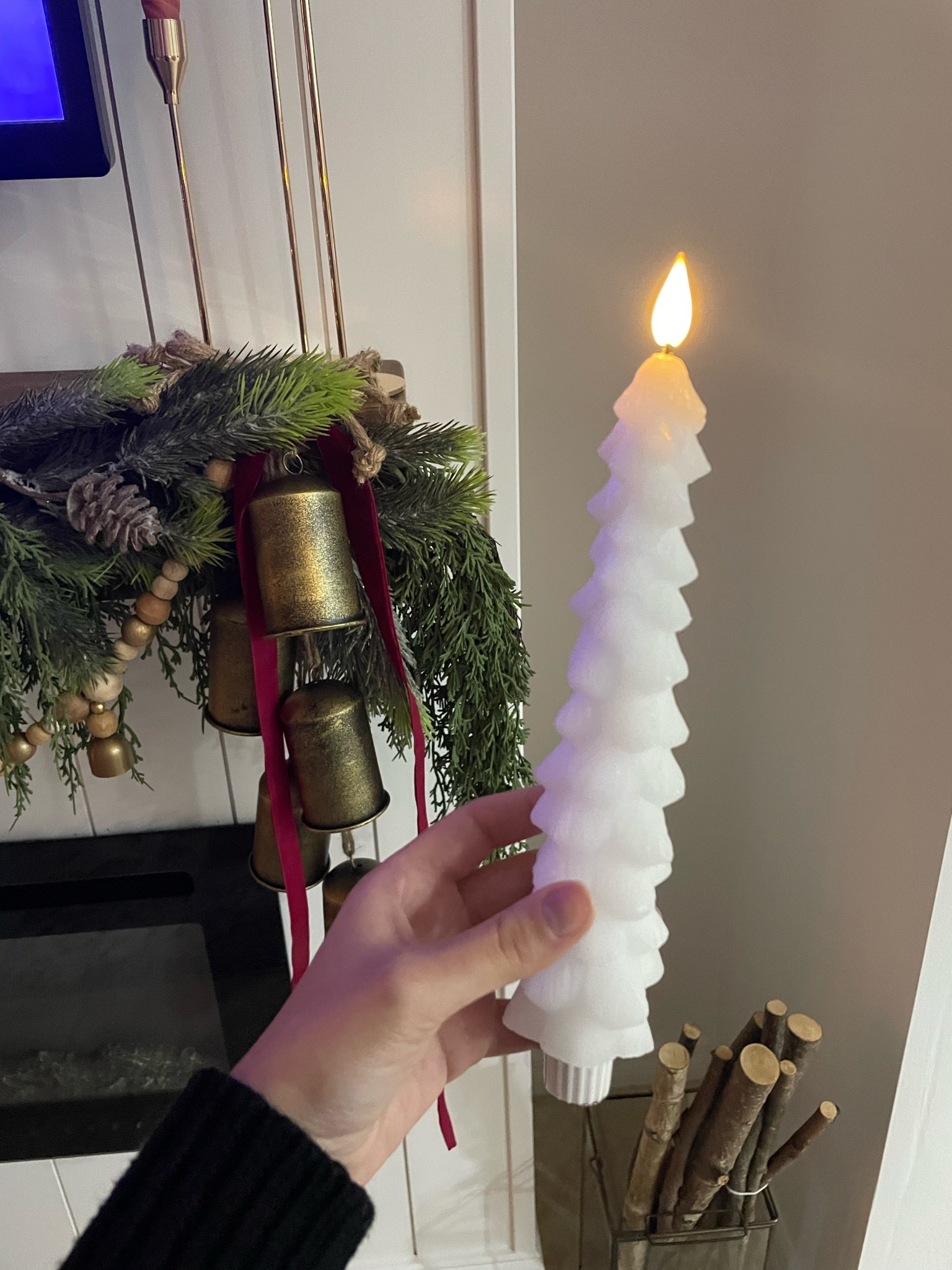 LED Christmas tree candle 


Christmas decor. Neutral home decor. Amazon home finds

#LTKhome #LTKSeasonal #LTKHoliday