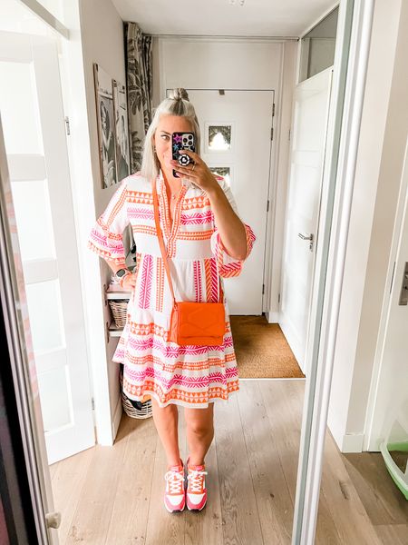 Outfits of the week 

A cotton Aztec print dress paired with pink and orange Skechers sneakers and an orange leather crossbody bag. 



#LTKshoecrush #LTKstyletip #LTKeurope