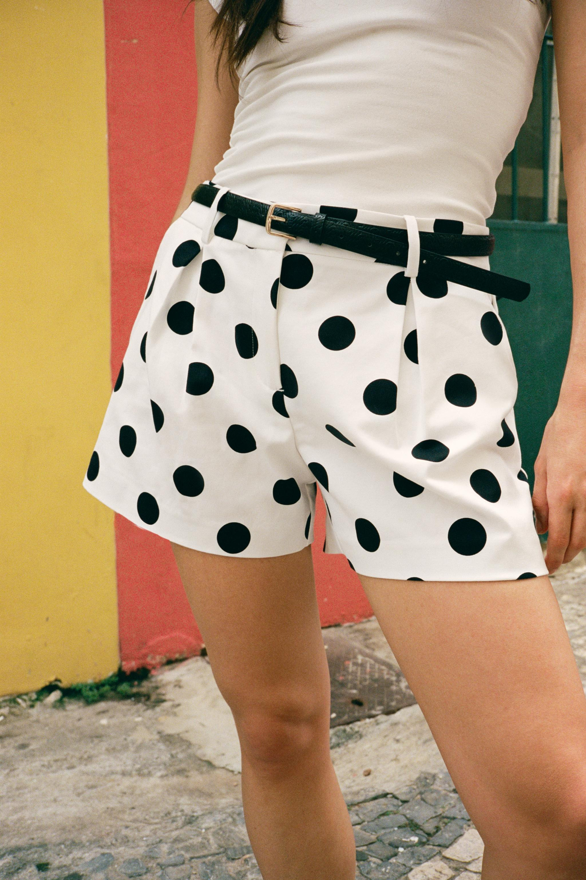 HIGH-WAISTED BELTED SHORTS | Zara US
