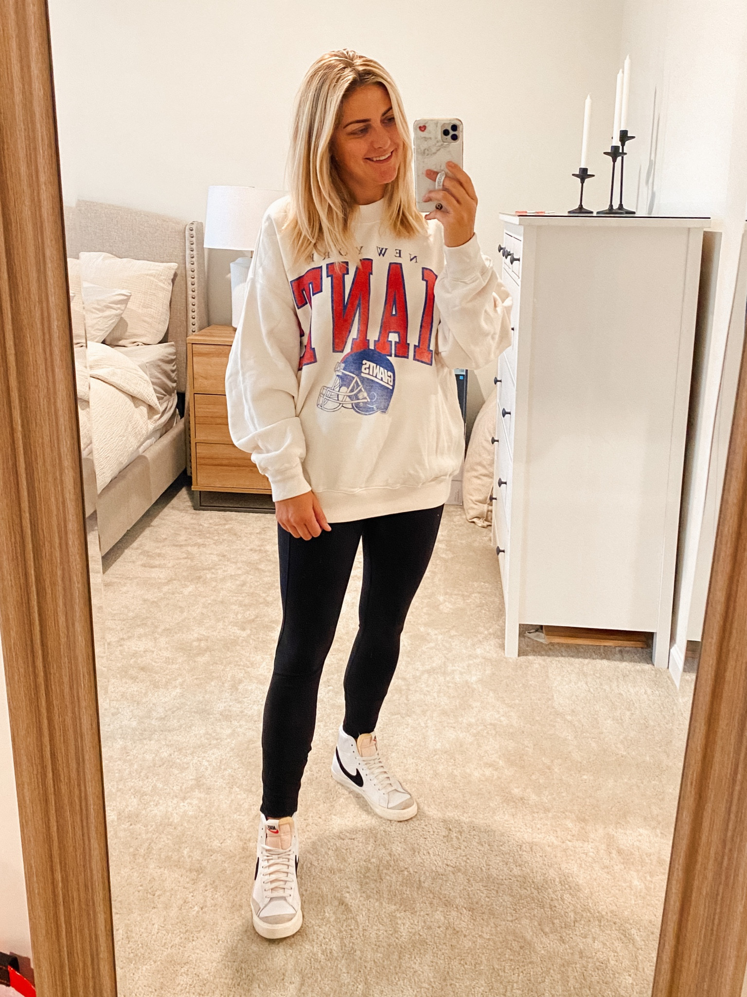 GAMEDAY! giants legacy game!  ❤️🏈💙 #vintageNFL #NFLoutfit #giantsoutfit #gamedayoutfit #footballseason 

#LTKshoecrush #LTKunder100