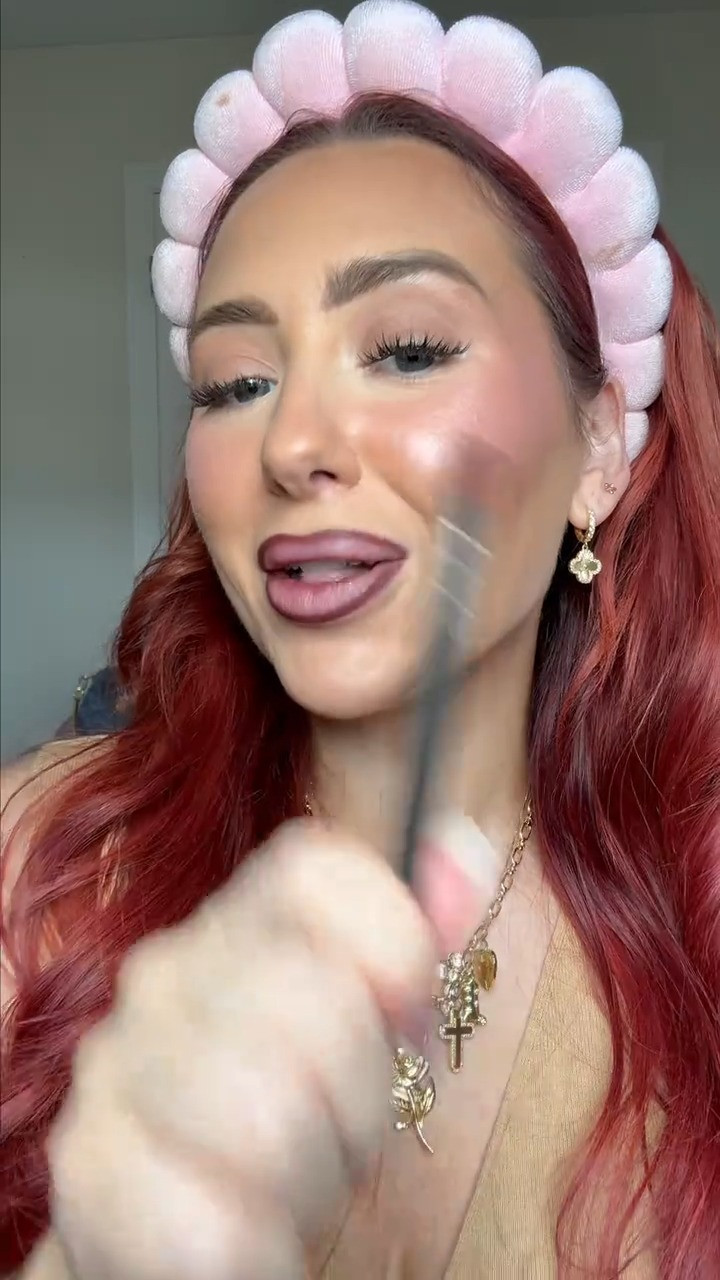 This MAC lip combo is sooooo good! #maclipstick #maccosmetics #maclipgloss #maclipcombo #falllipcombo @M·A·C Cosmetics #ad 

 #LTKgrwm #LTKselfcare #LTKBeauty